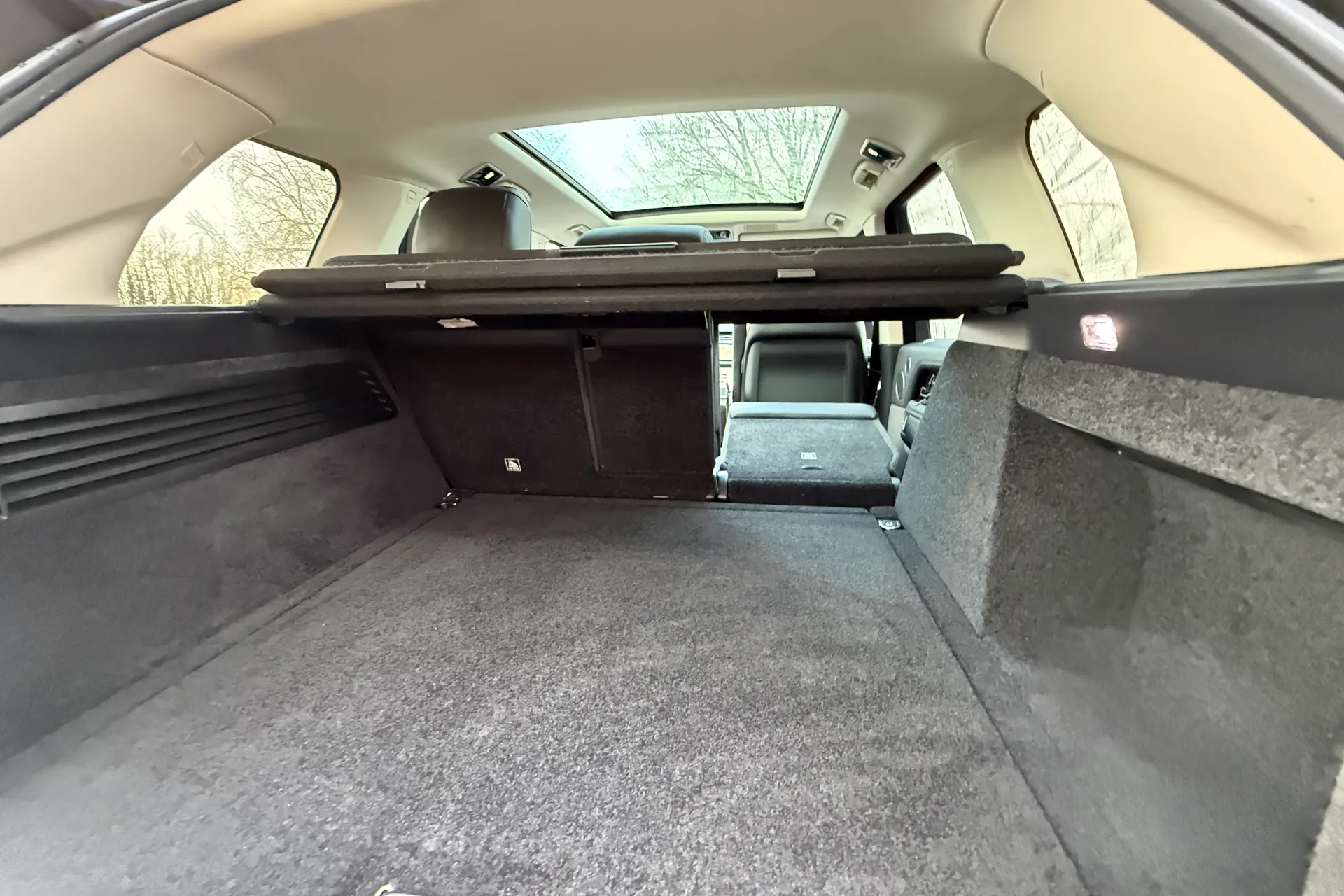 LAND ROVER RANGE ROVER thumbnail image number 42