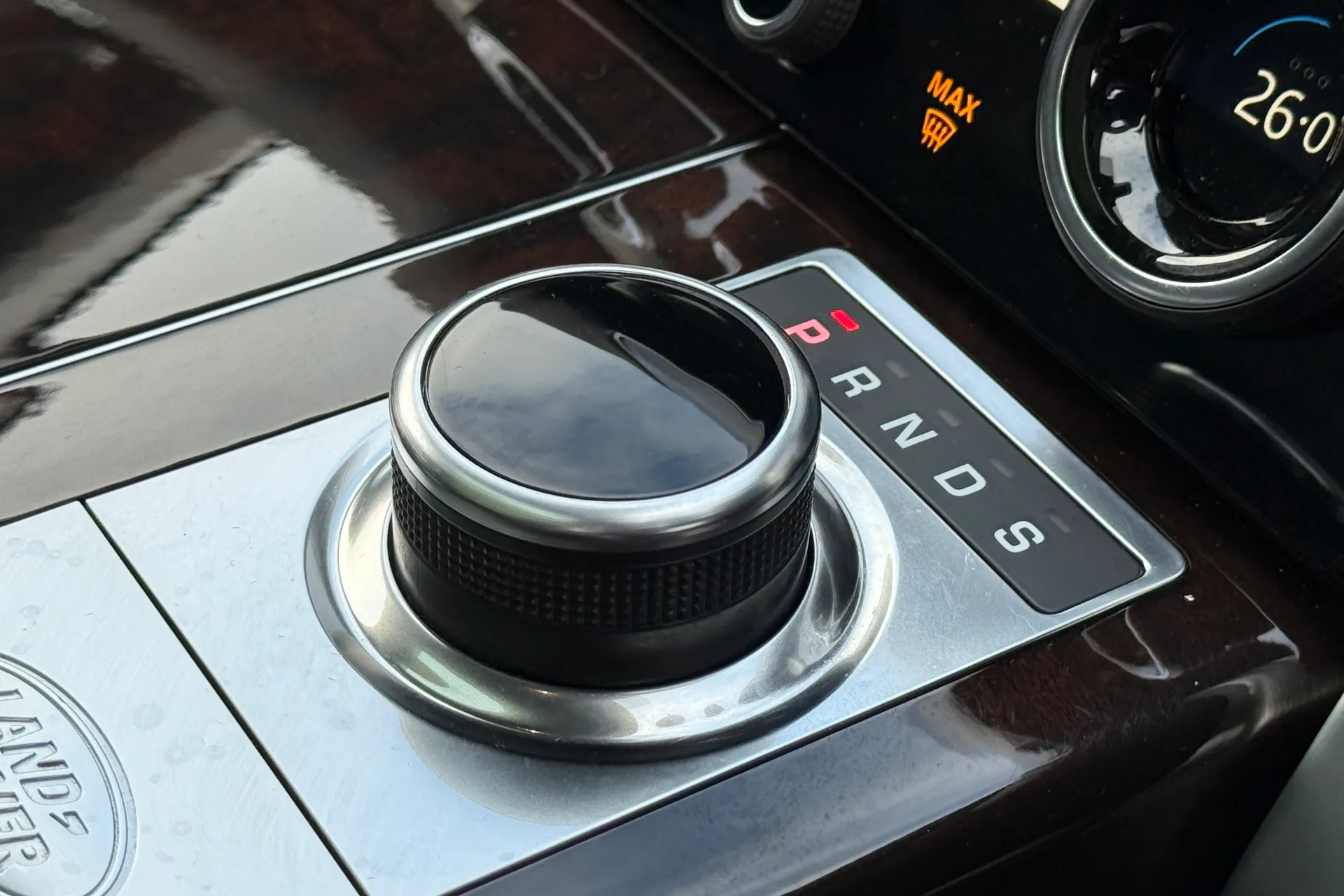 LAND ROVER RANGE ROVER thumbnail image number 19