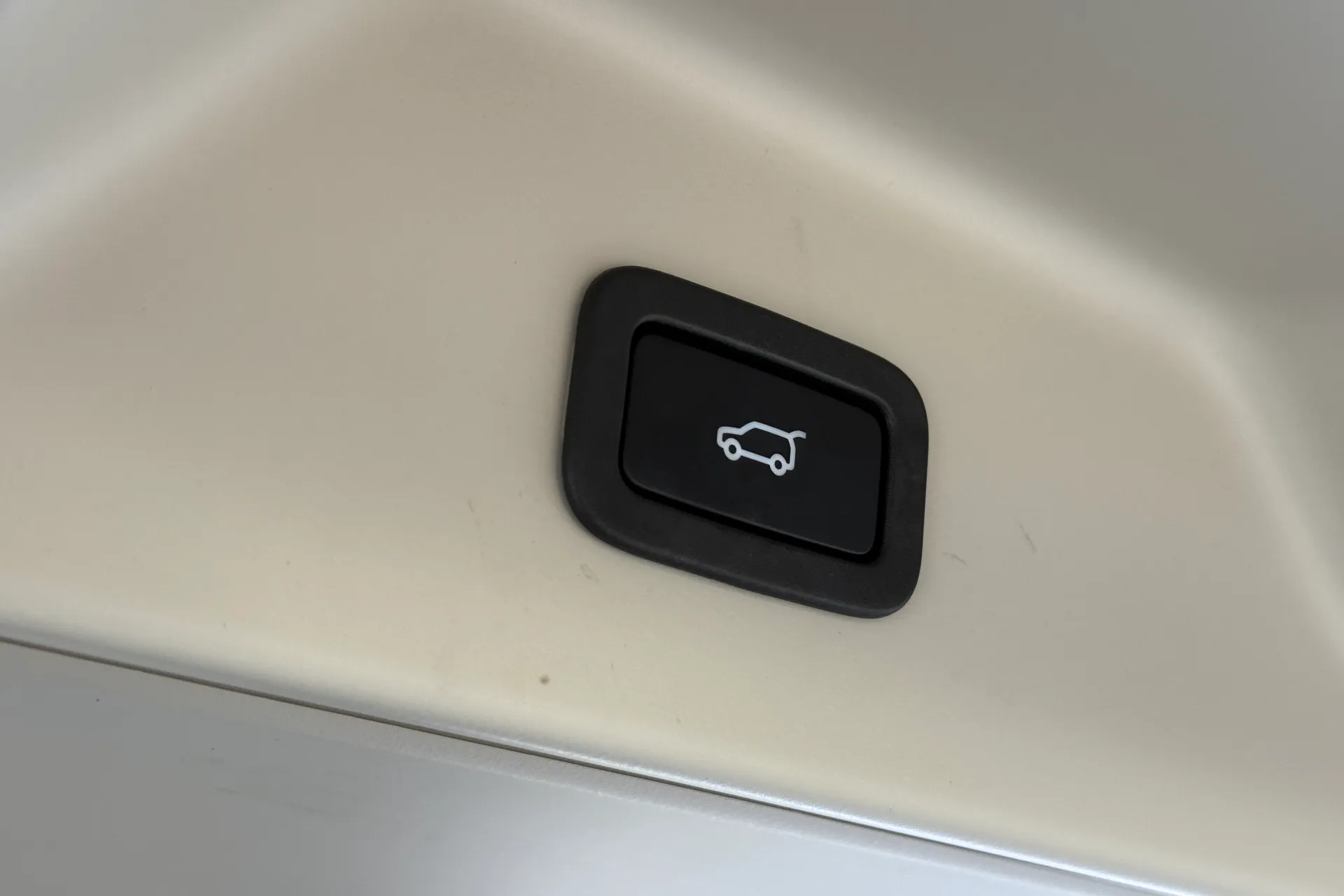 LAND ROVER RANGE ROVER thumbnail image number 40