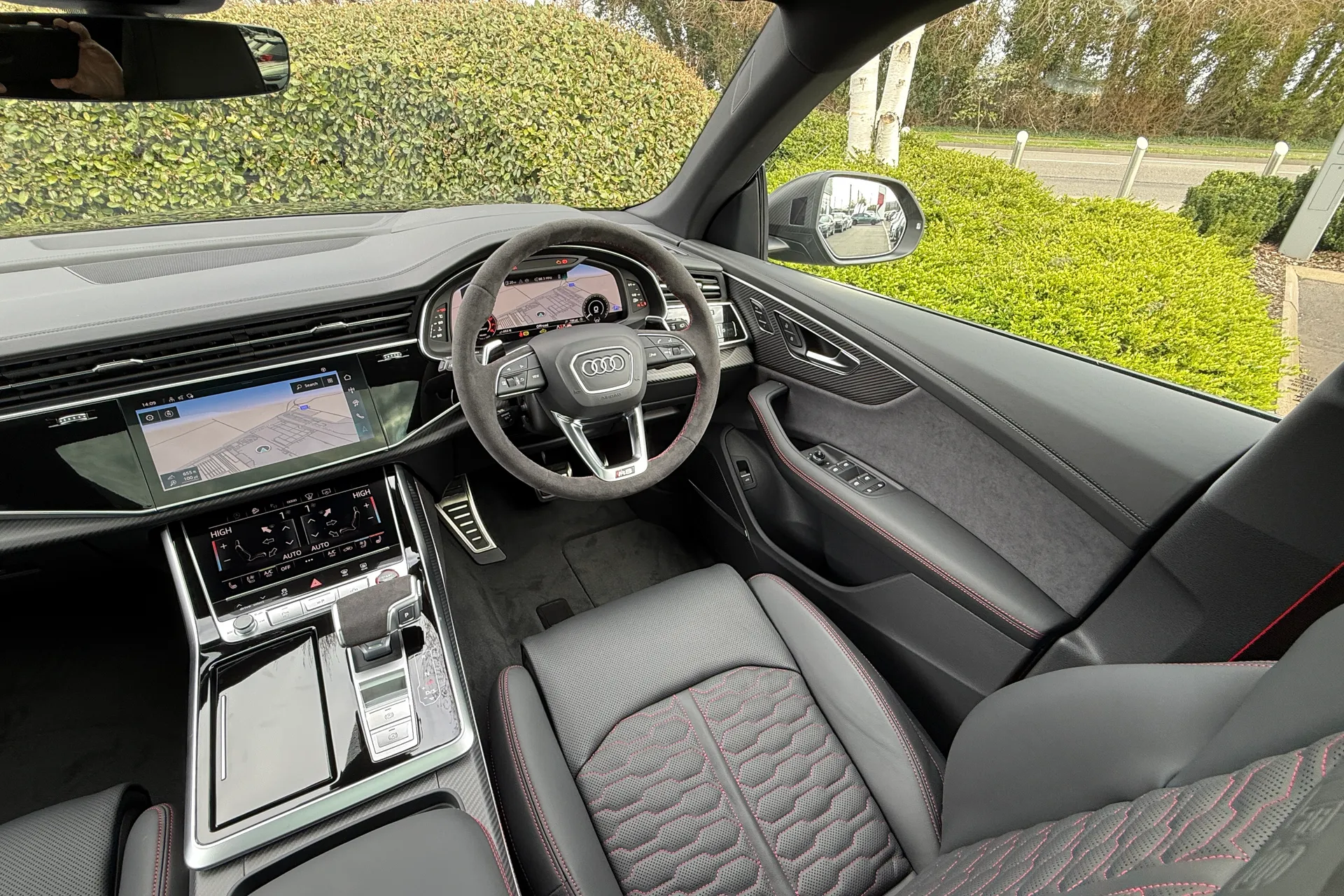 Audi RS Q8 thumbnail image number 59