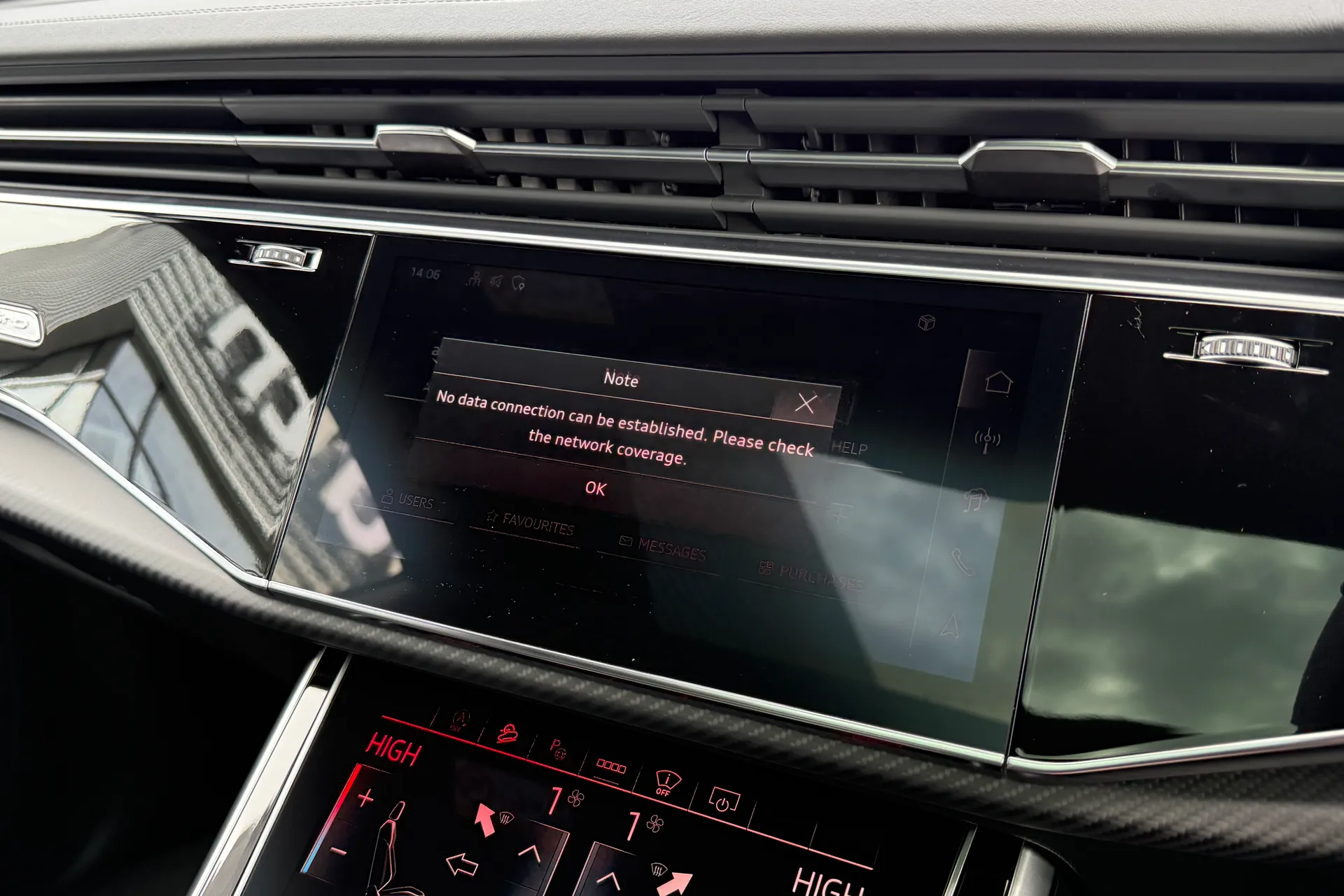 Audi RS Q8 thumbnail image number 43