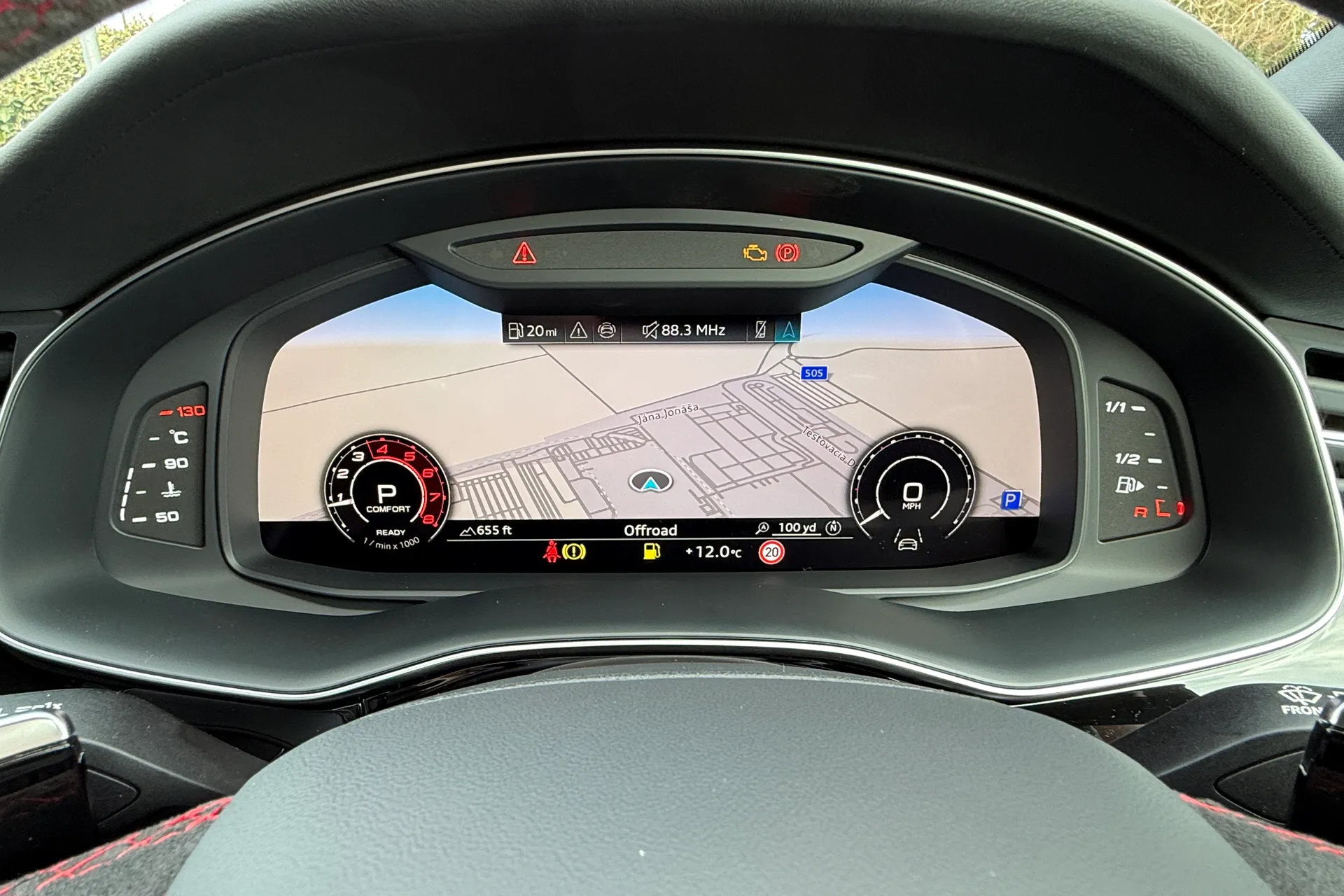 Audi RS Q8 thumbnail image number 4