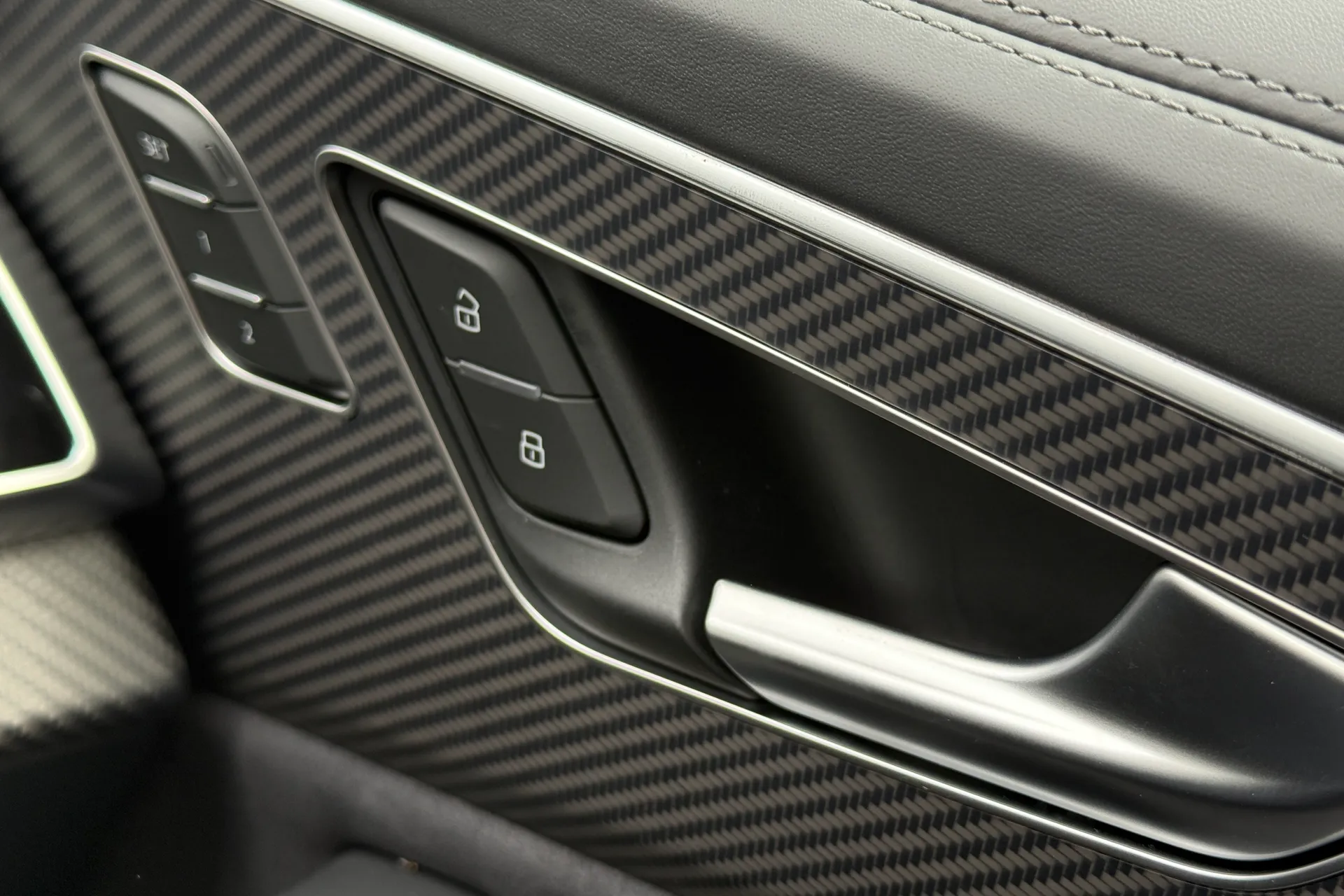 Audi RS Q8 thumbnail image number 46