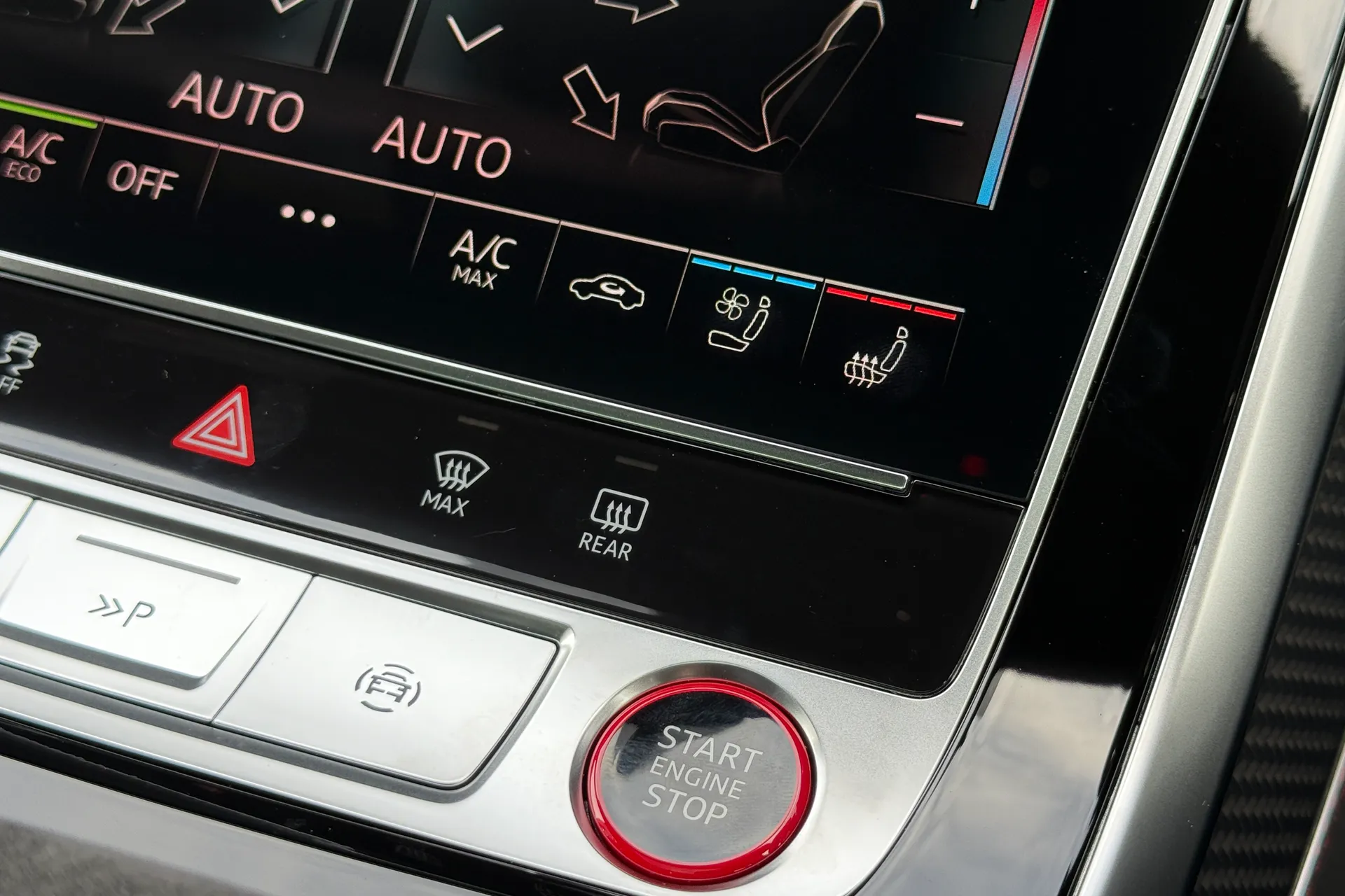 Audi RS Q8 thumbnail image number 42