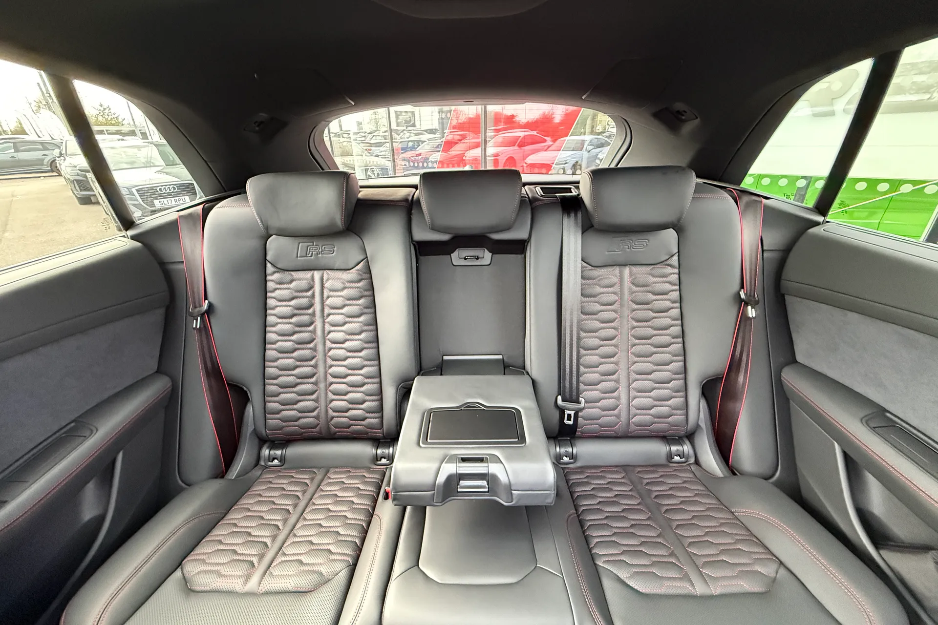 Audi RS Q8 thumbnail image number 23