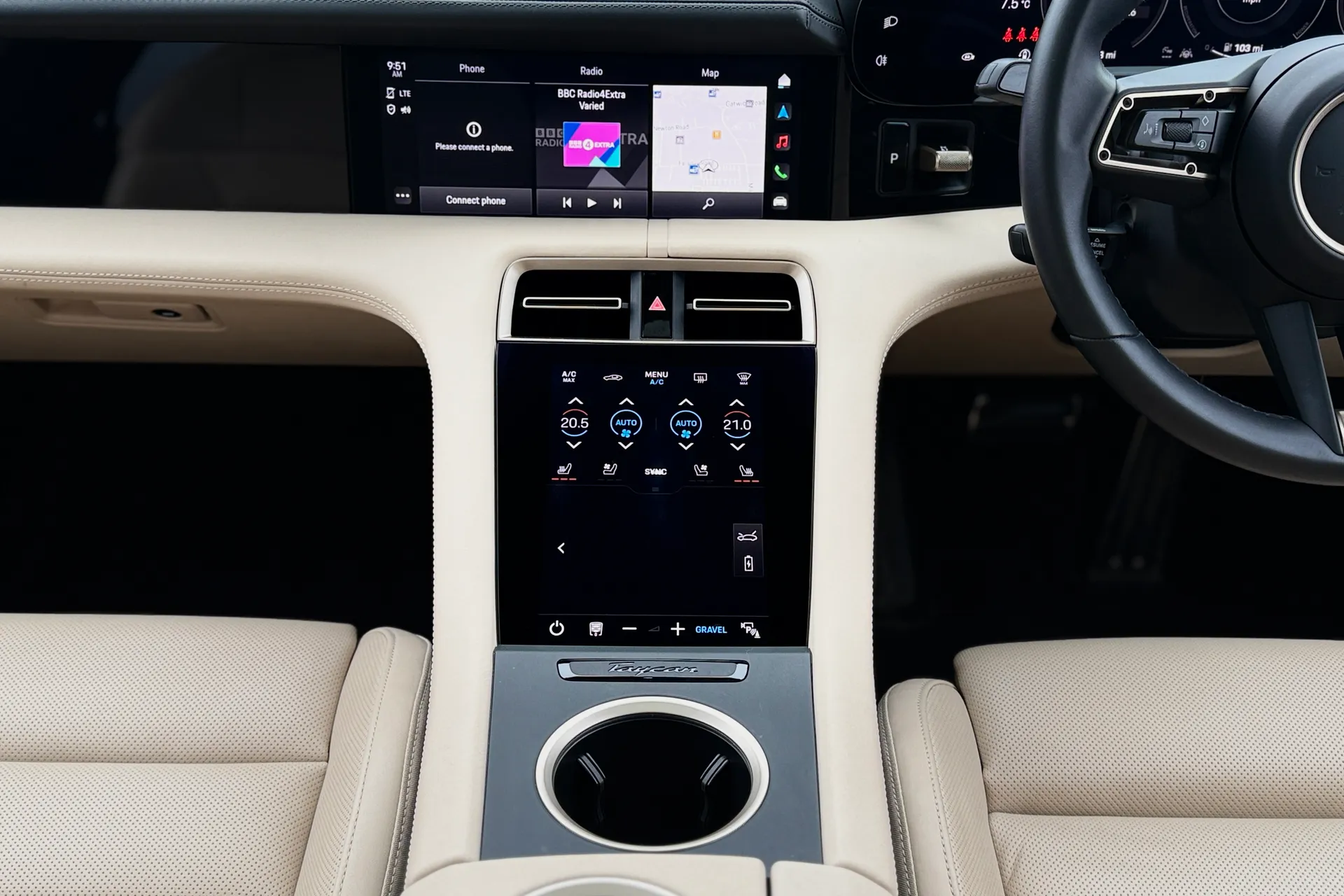 Porsche TAYCAN thumbnail image number 29