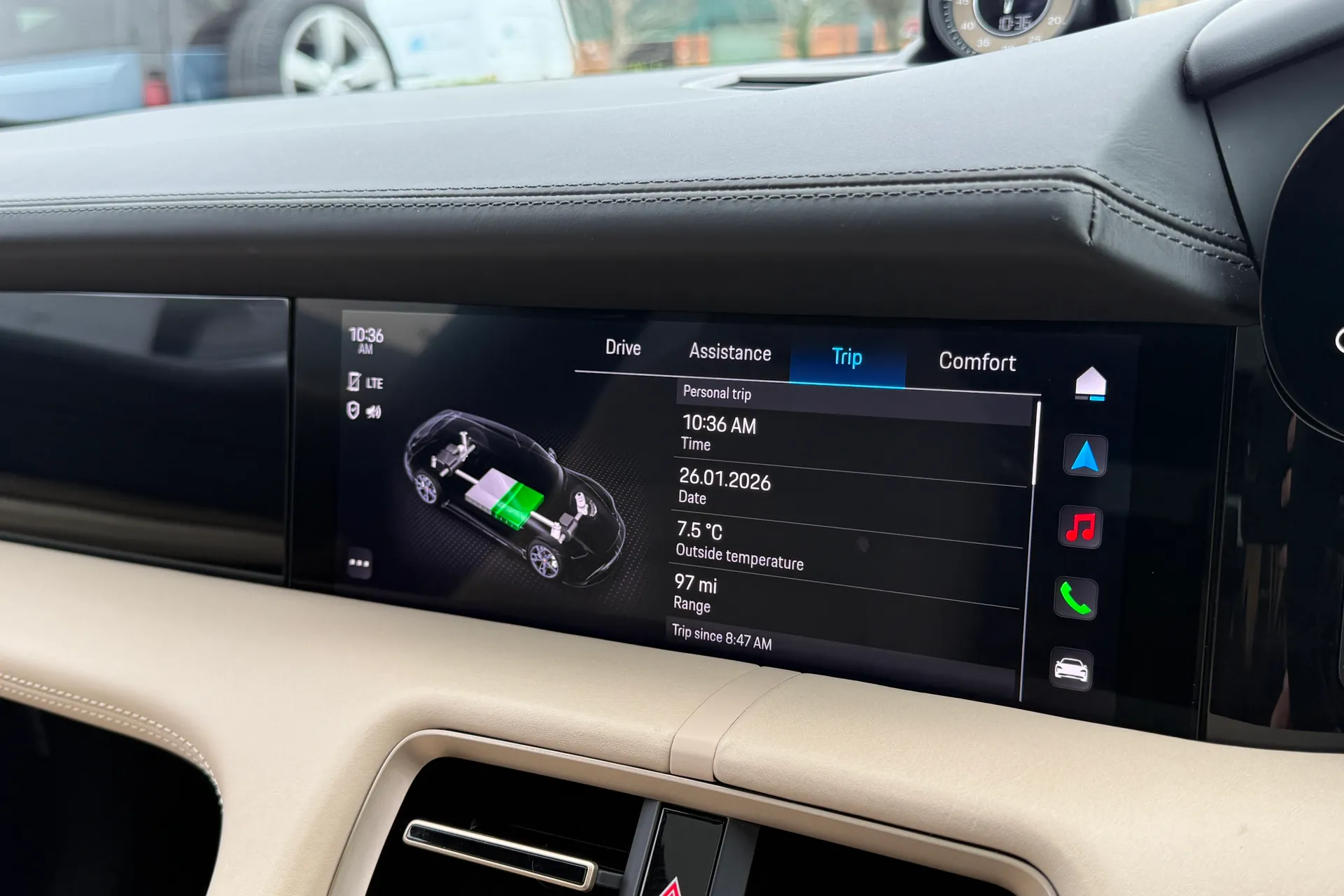 Porsche TAYCAN thumbnail image number 63