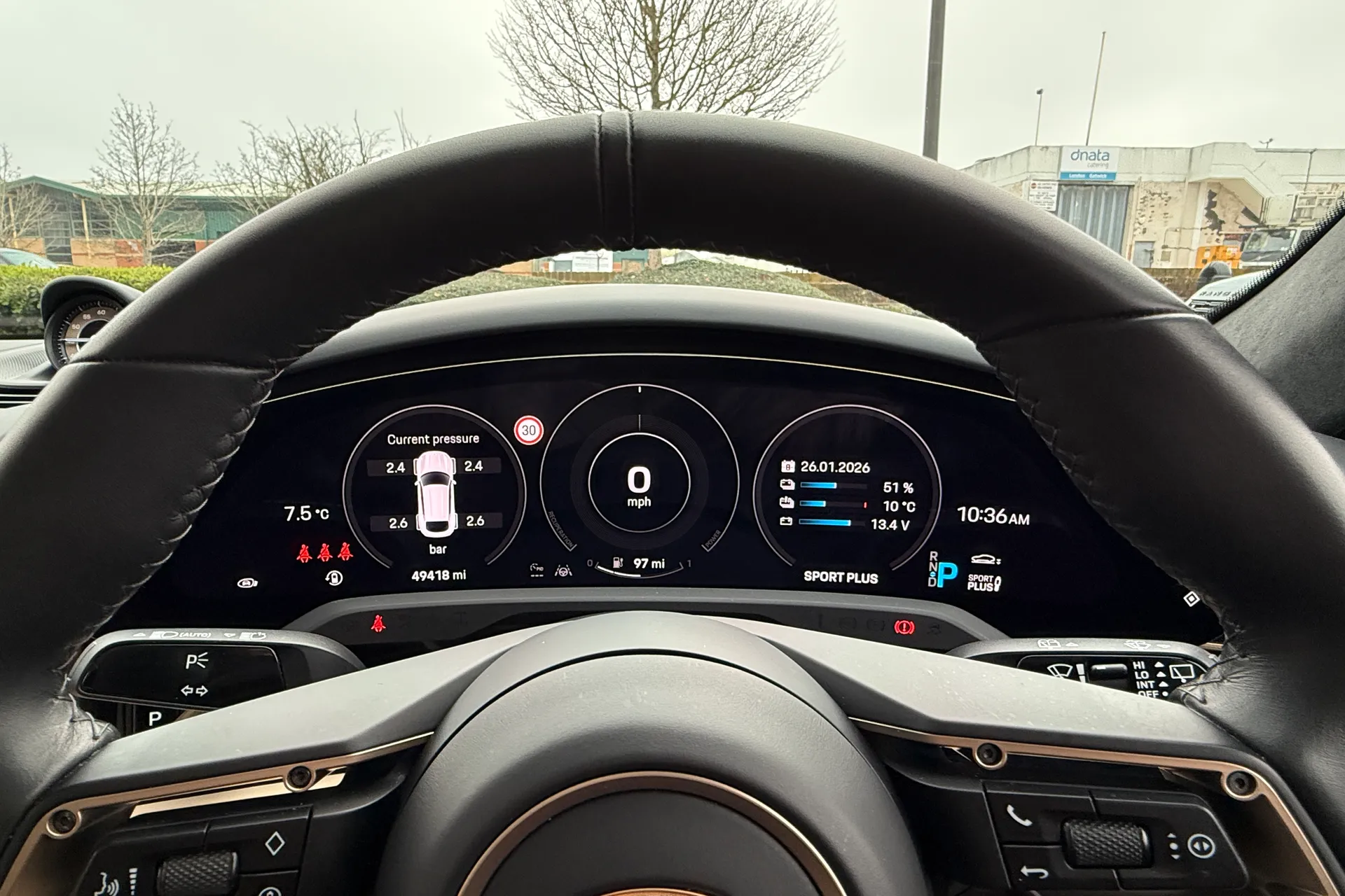 Porsche TAYCAN thumbnail image number 67