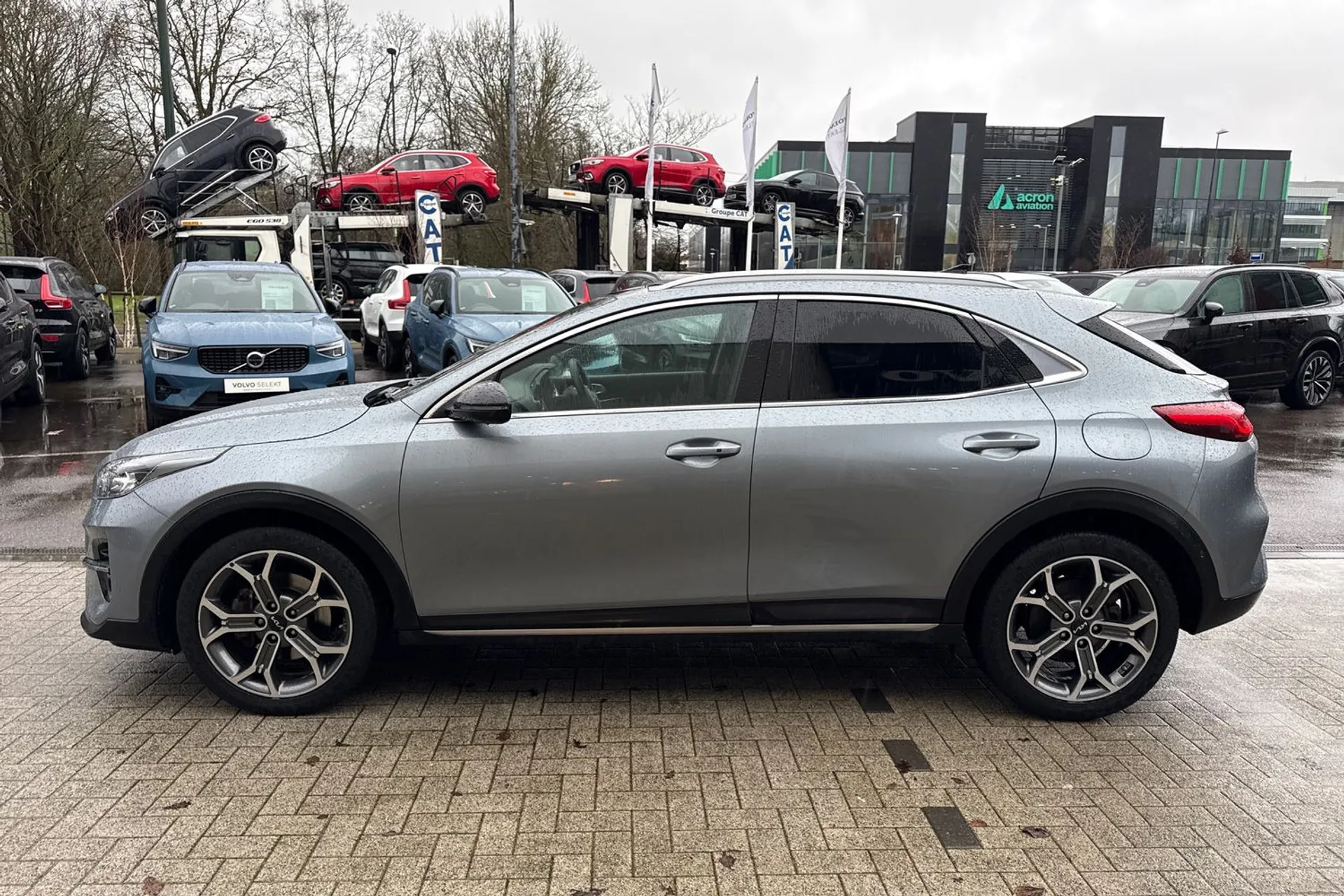 KIA XCEED thumbnail image number 11