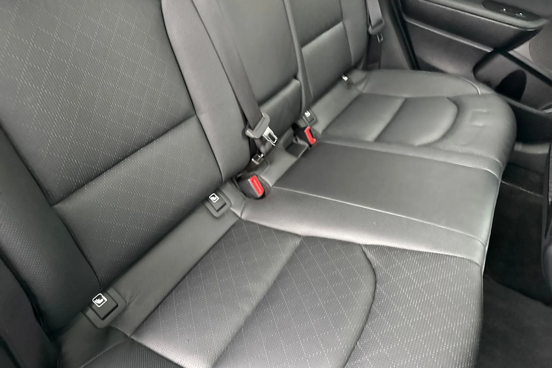 KIA XCEED thumbnail image number 25