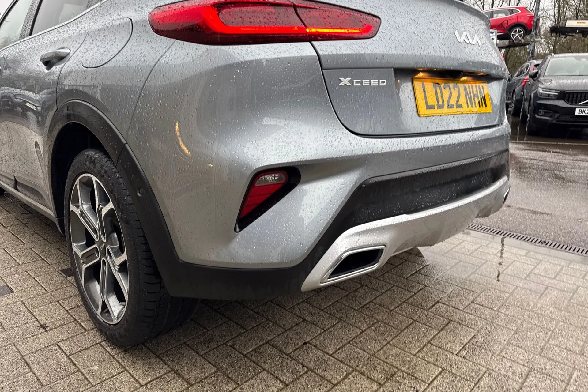 KIA XCEED thumbnail image number 18