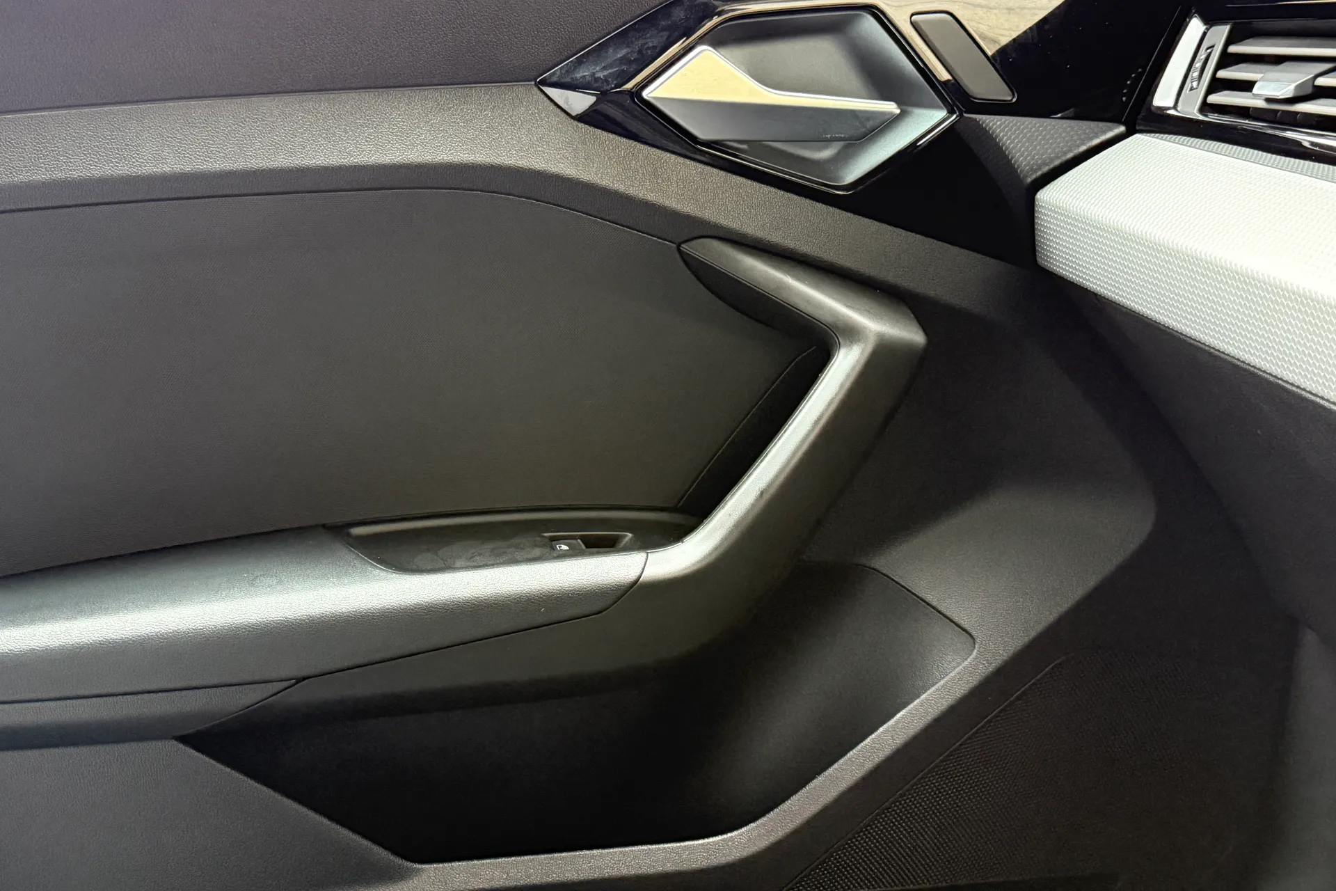 Audi A1 thumbnail image number 27