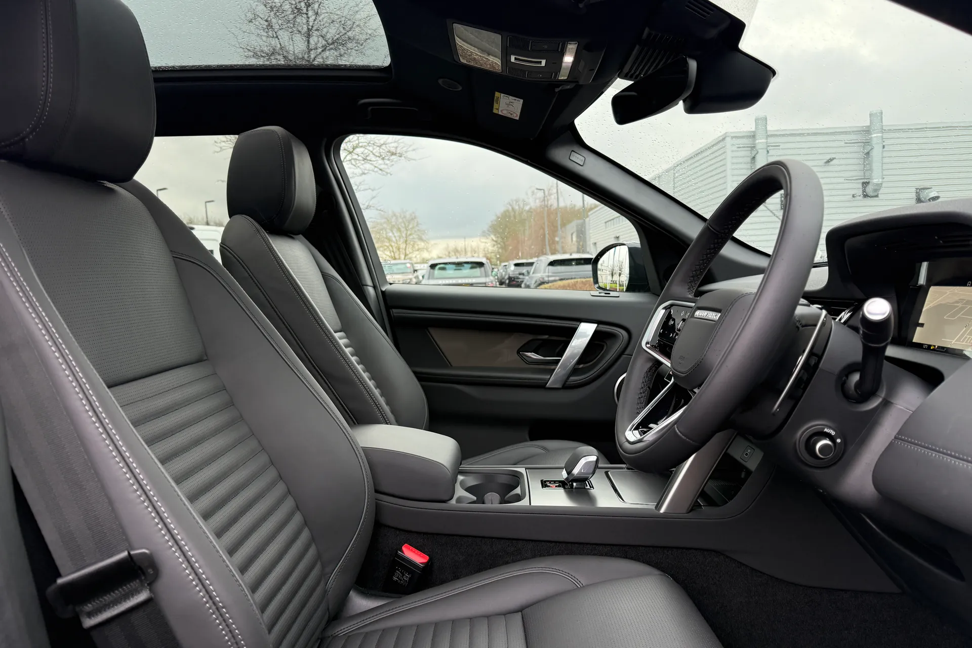 LAND ROVER DISCOVERY SPORT thumbnail image number 32