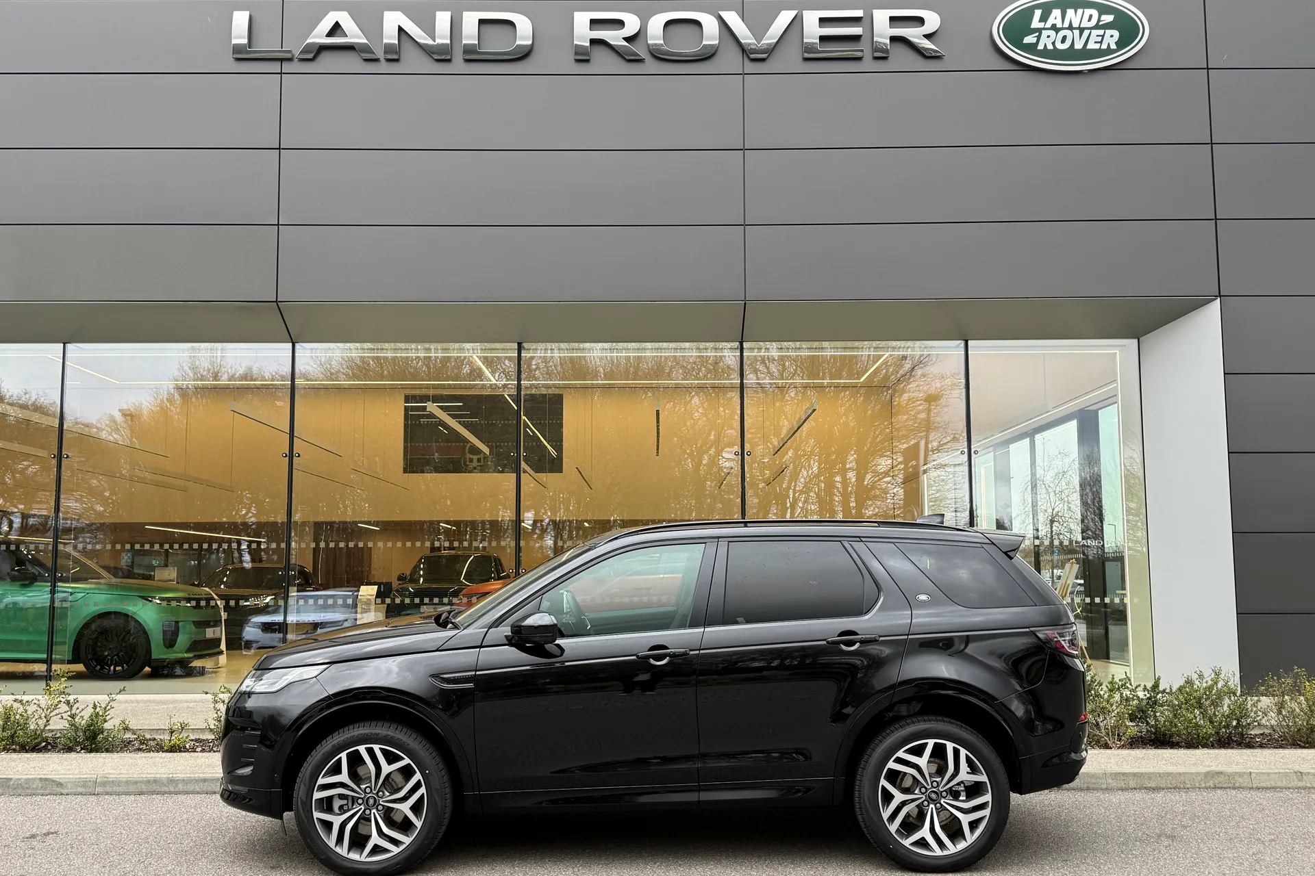 LAND ROVER DISCOVERY SPORT thumbnail image number 11