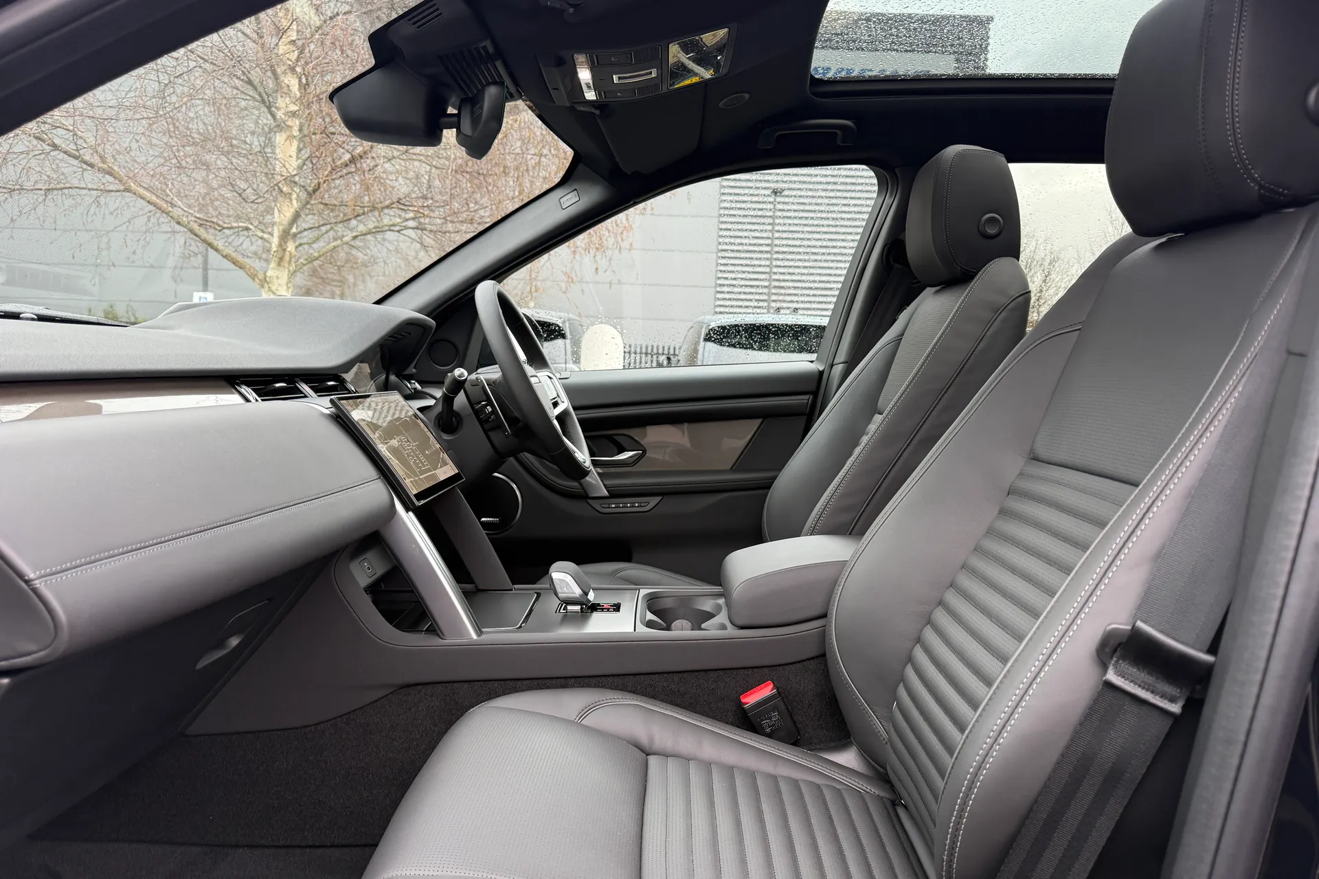 LAND ROVER DISCOVERY SPORT thumbnail image number 36