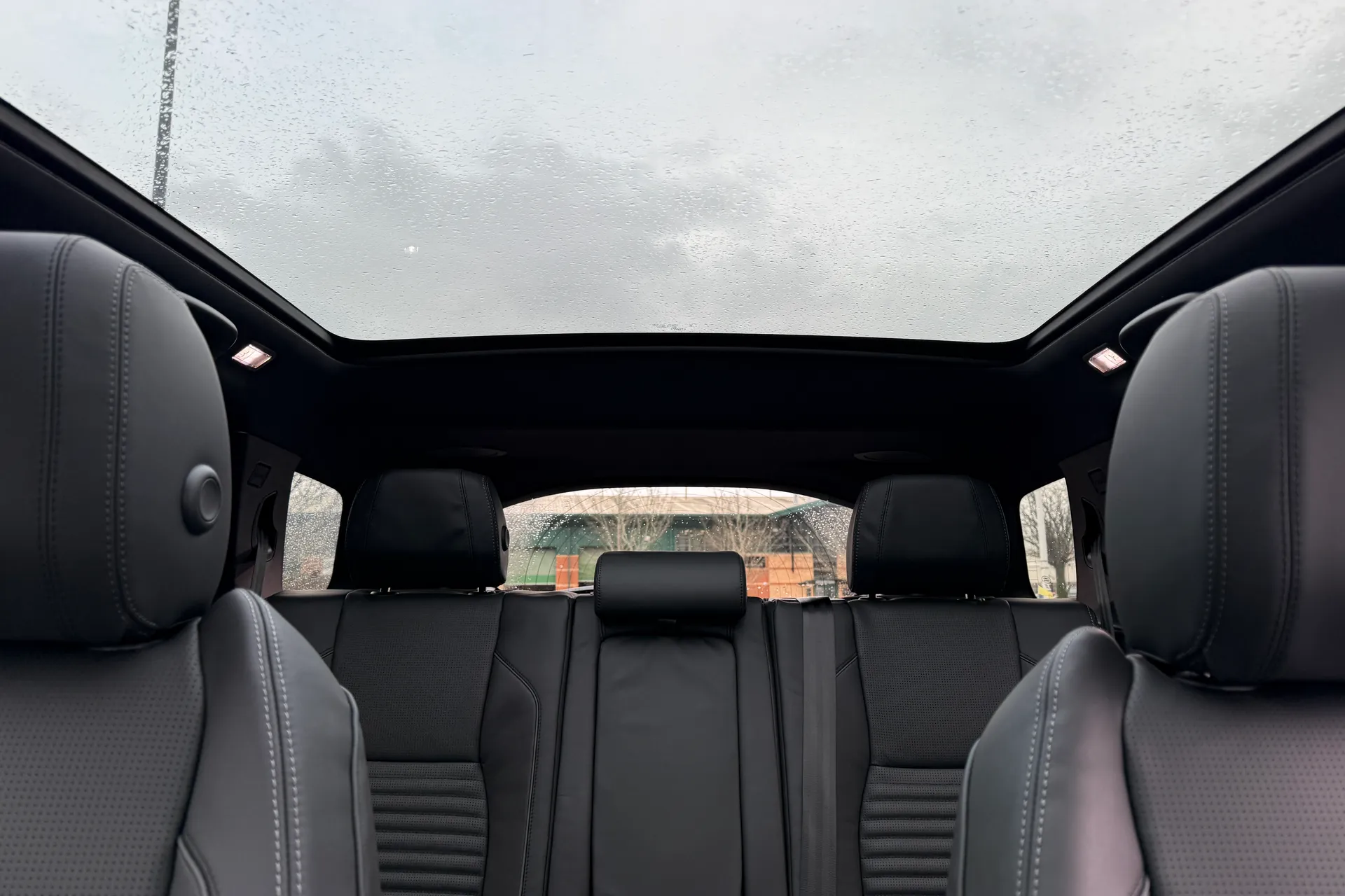 LAND ROVER DISCOVERY SPORT thumbnail image number 25