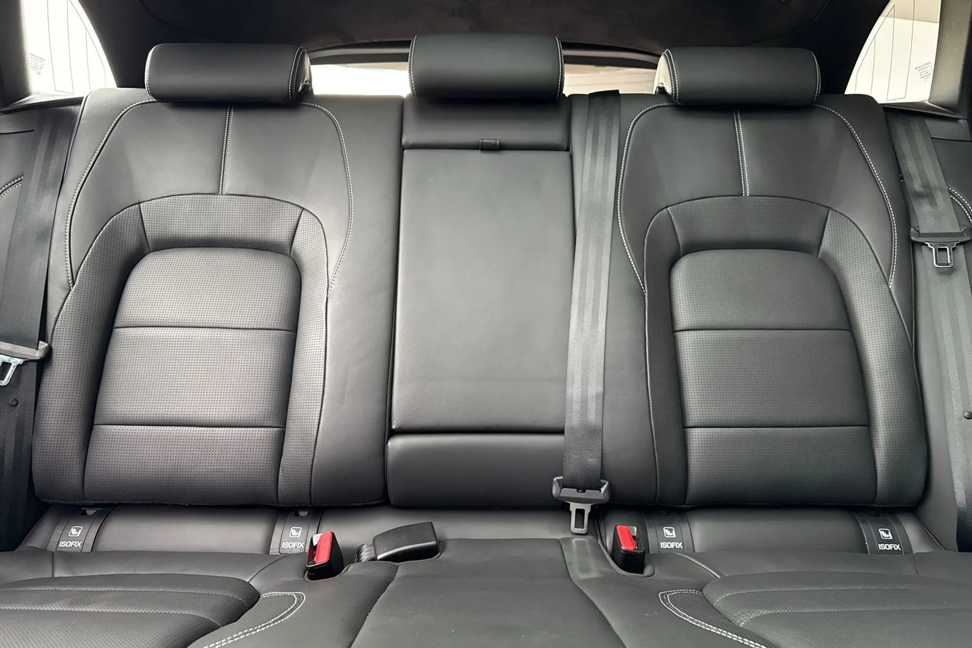 Jaguar F-PACE thumbnail image number 44