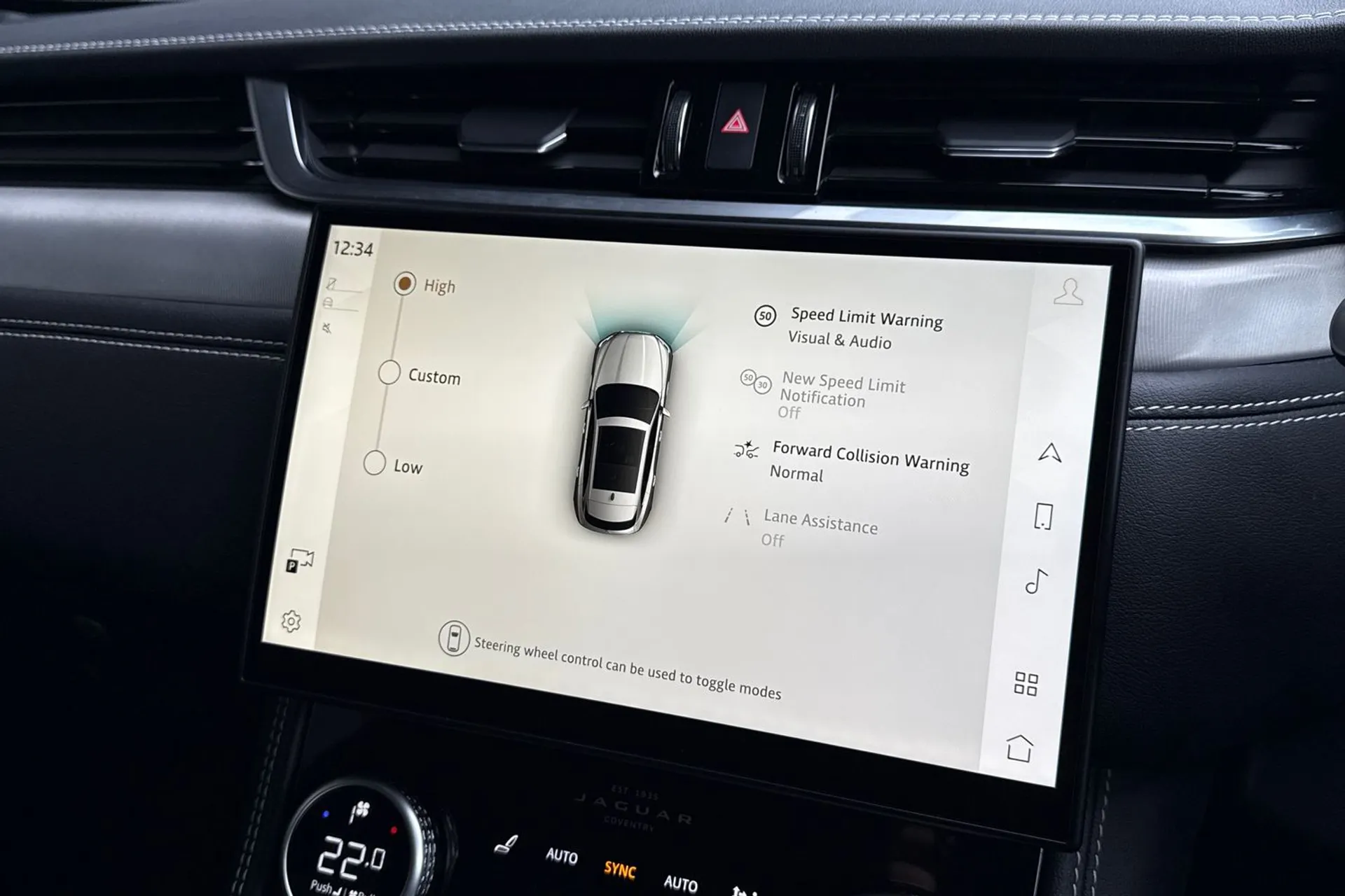 Jaguar F-PACE thumbnail image number 48