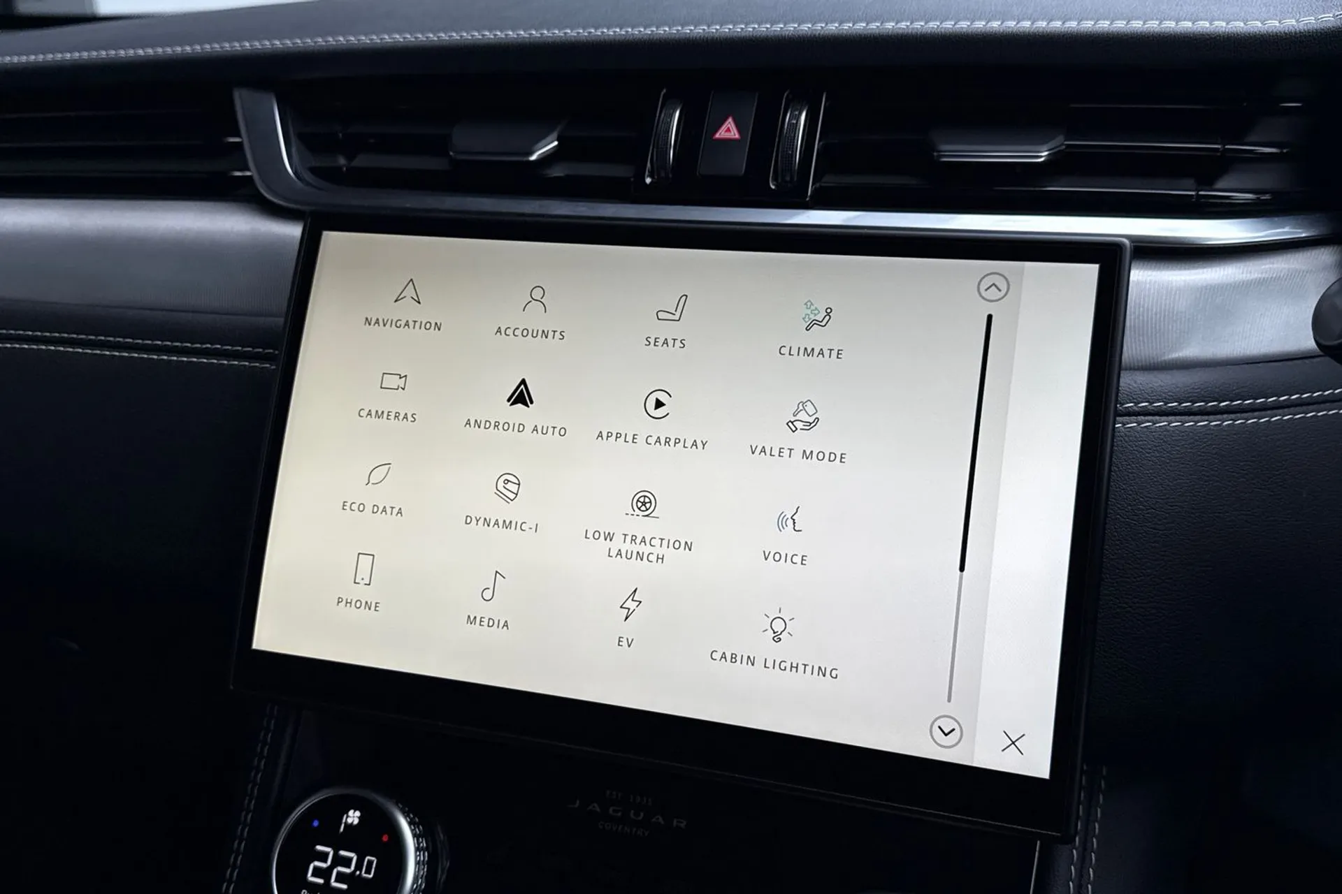 Jaguar F-PACE thumbnail image number 63