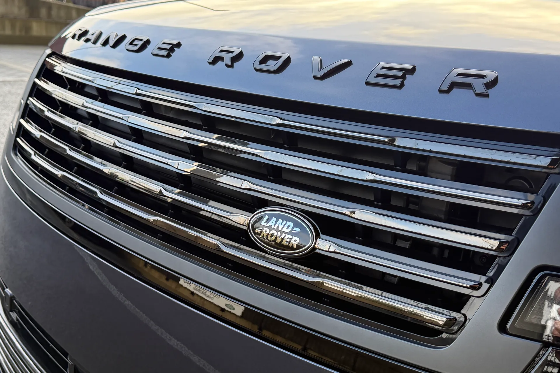 LAND ROVER RANGE ROVER thumbnail image number 32