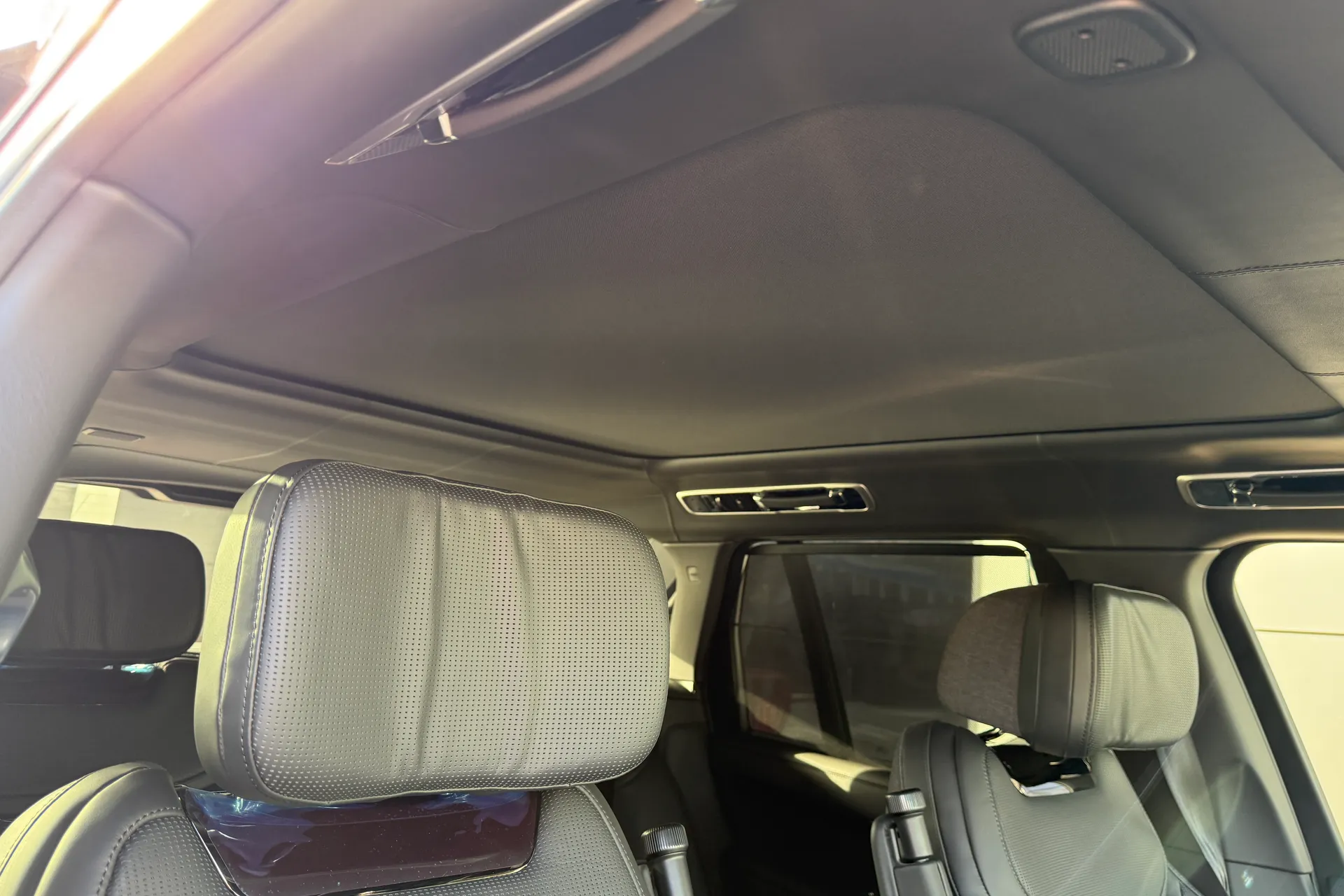 LAND ROVER RANGE ROVER thumbnail image number 10