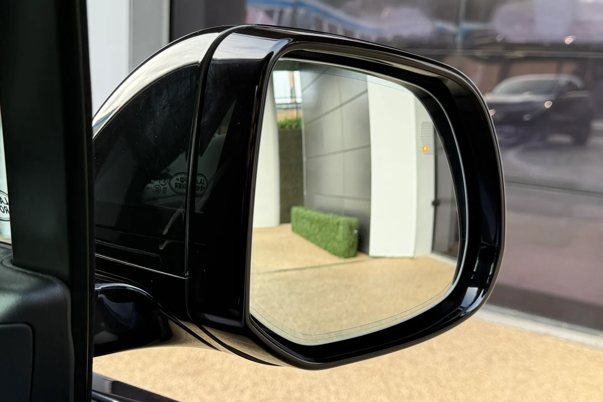 LAND ROVER RANGE ROVER thumbnail image number 38