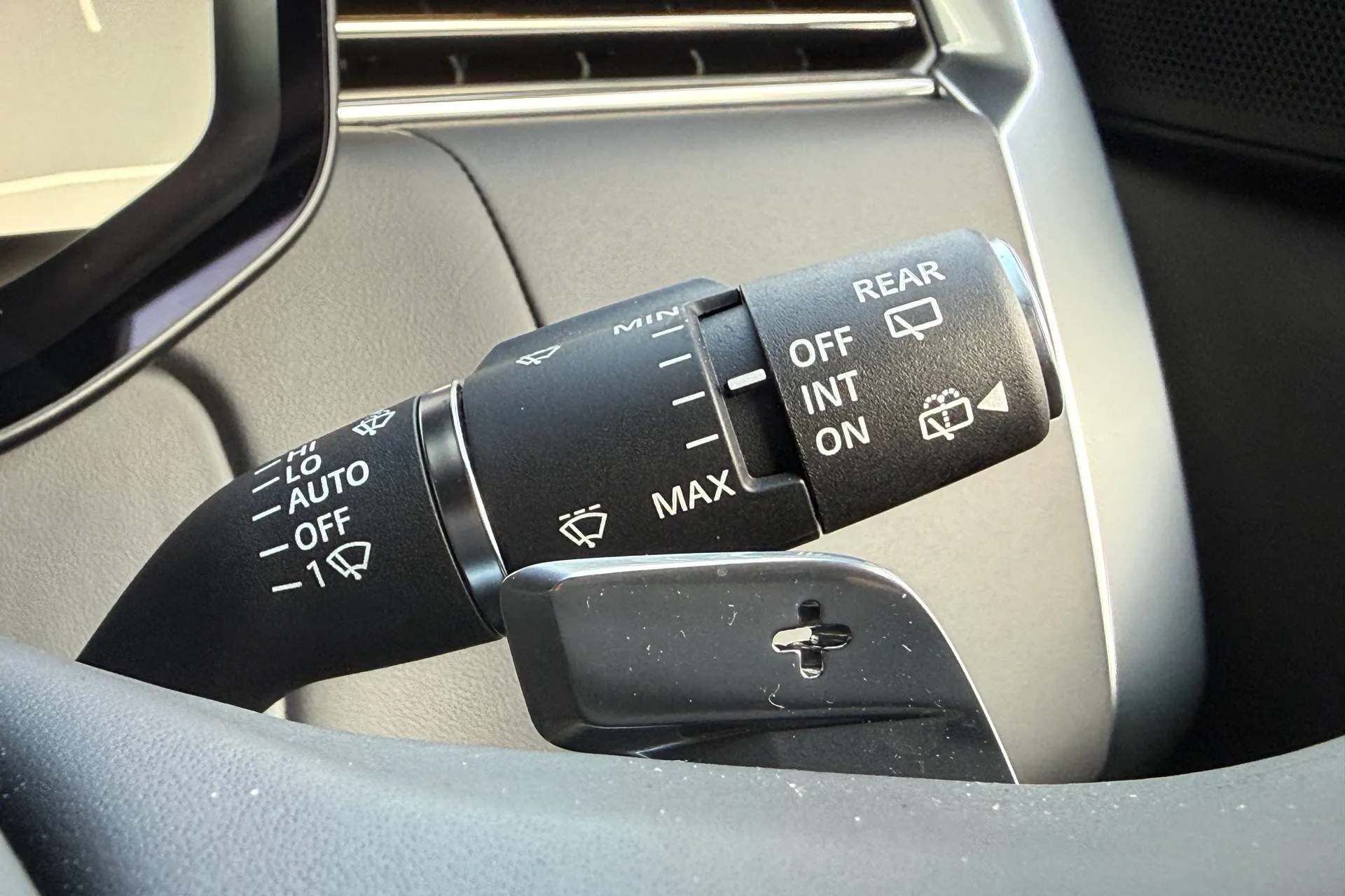 LAND ROVER RANGE ROVER thumbnail image number 65