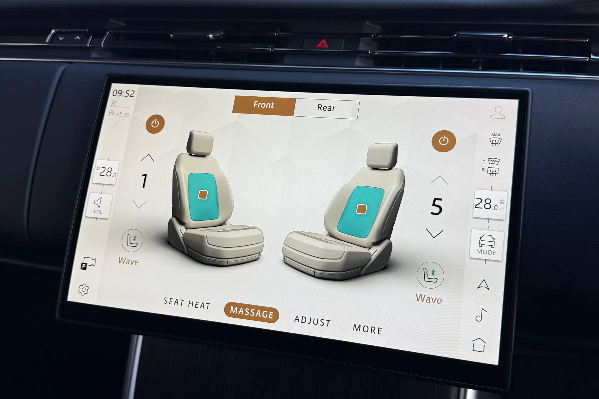 LAND ROVER RANGE ROVER thumbnail image number 26