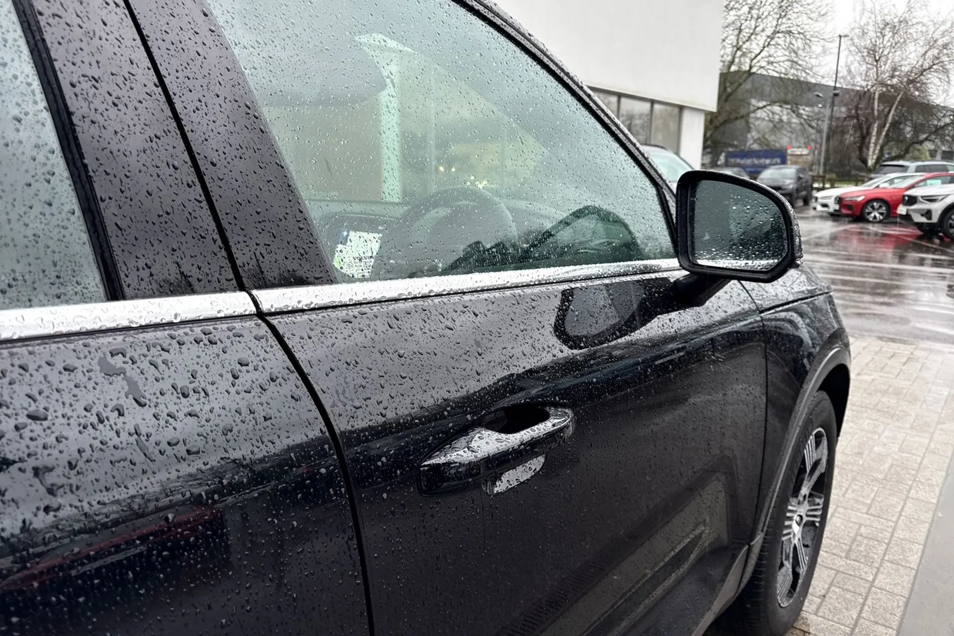 Volvo XC40 thumbnail image number 17