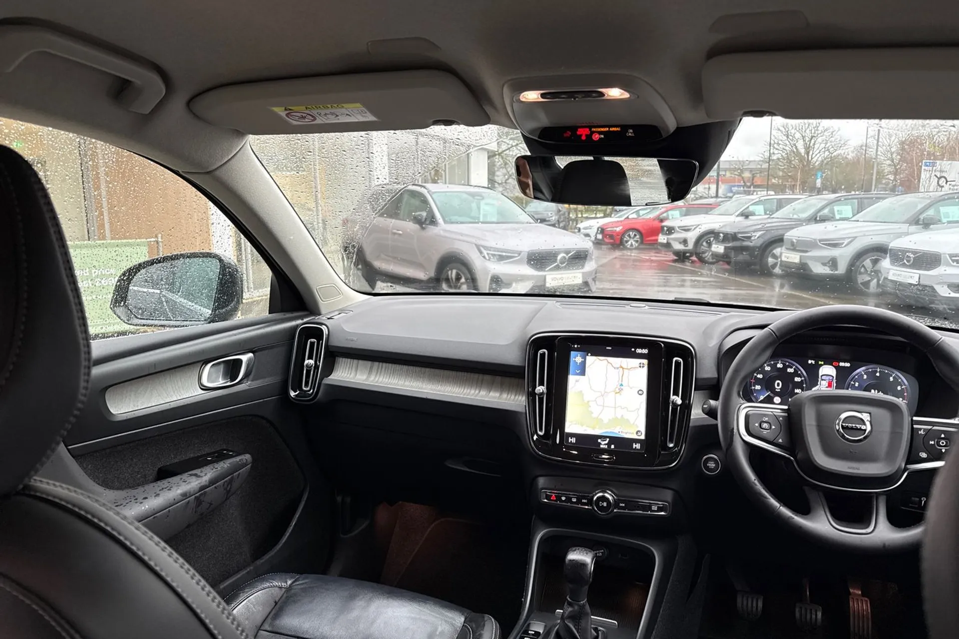 Volvo XC40 thumbnail image number 32