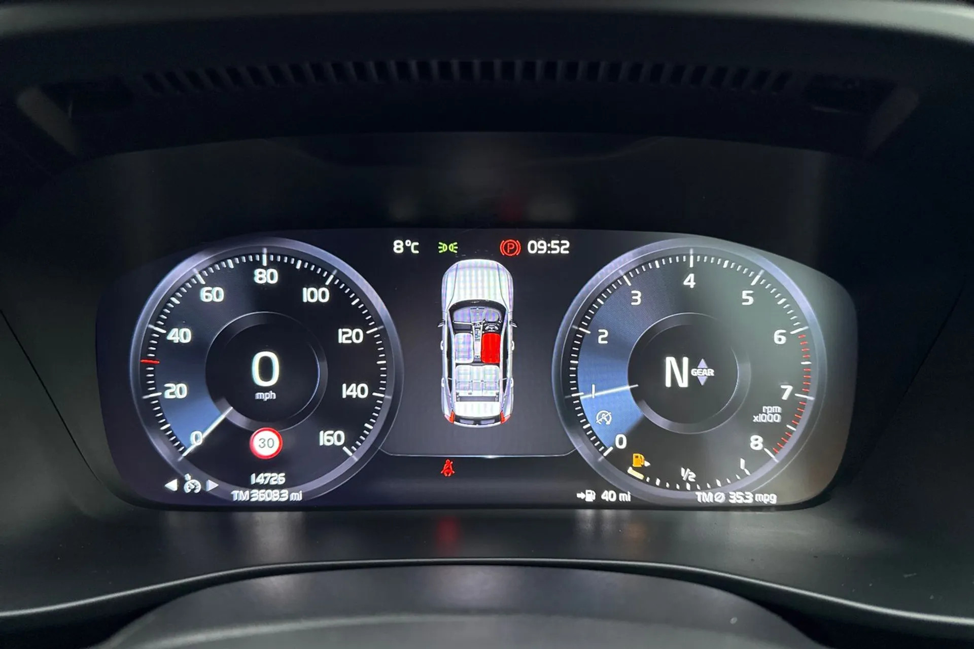 Volvo XC40 thumbnail image number 41