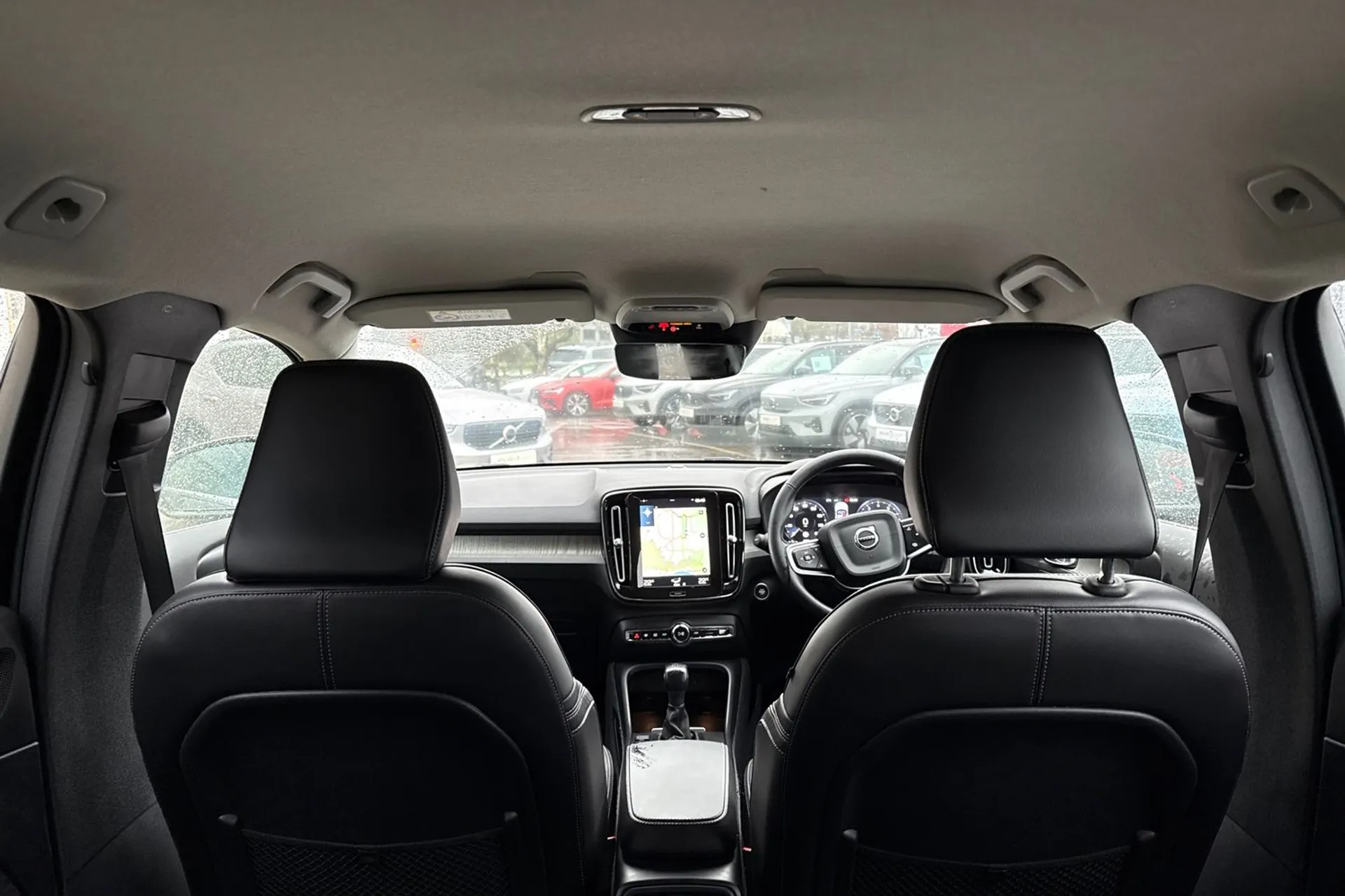 Volvo XC40 thumbnail image number 22