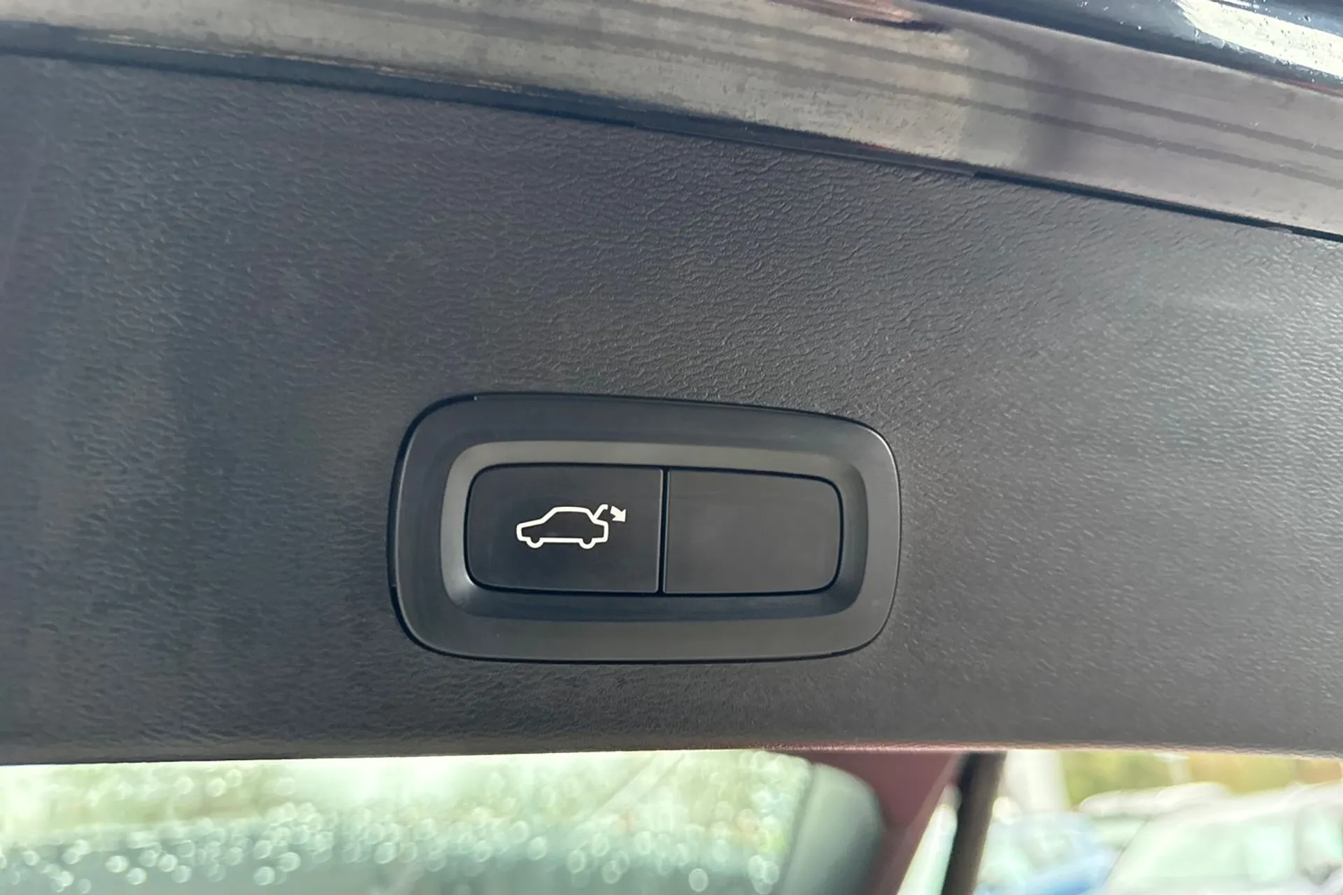 Volvo XC40 thumbnail image number 21