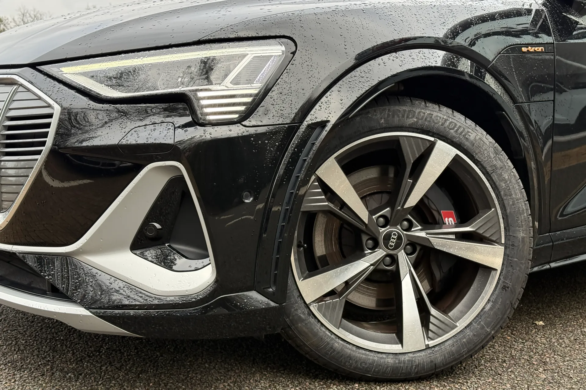 Audi e-tron thumbnail image number 53