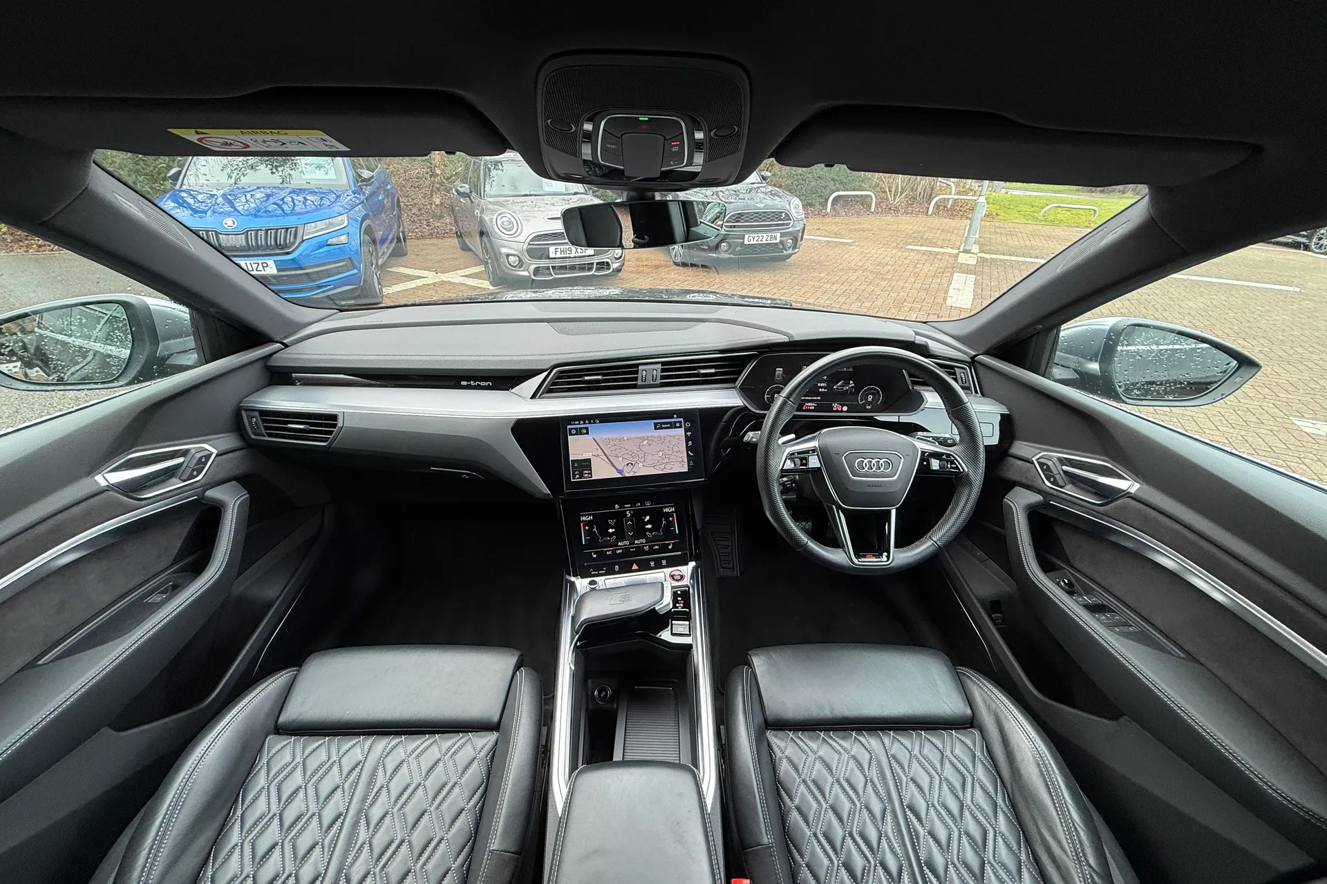 Audi e-tron thumbnail image number 5