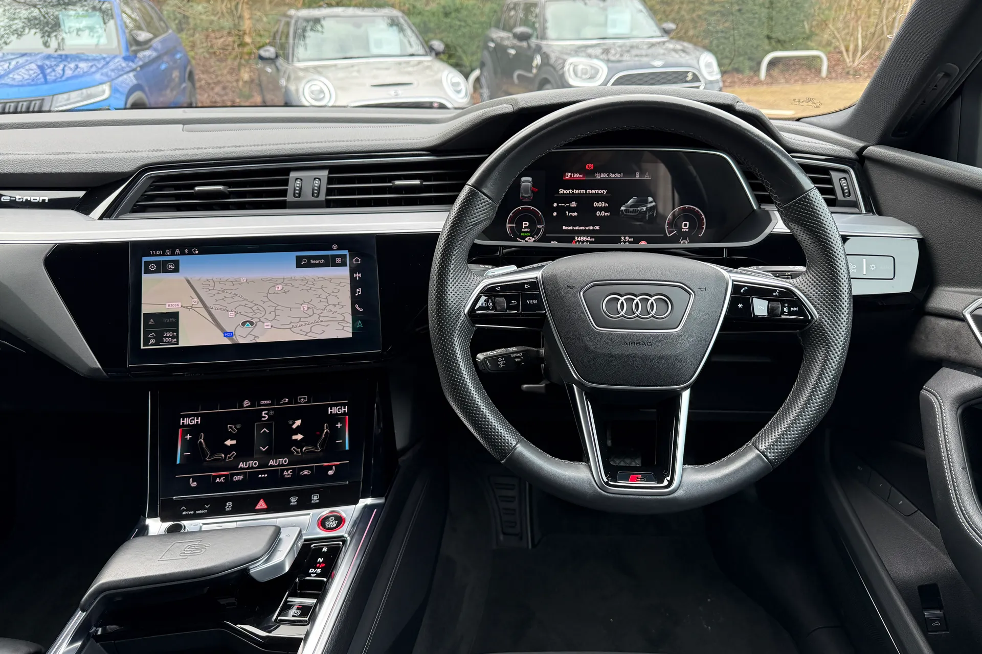 Audi e-tron thumbnail image number 35