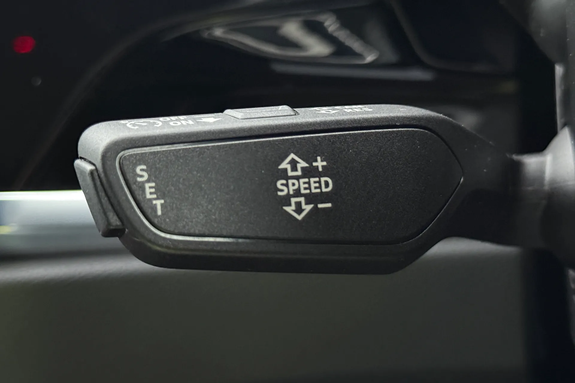 Audi Q3 thumbnail image number 13