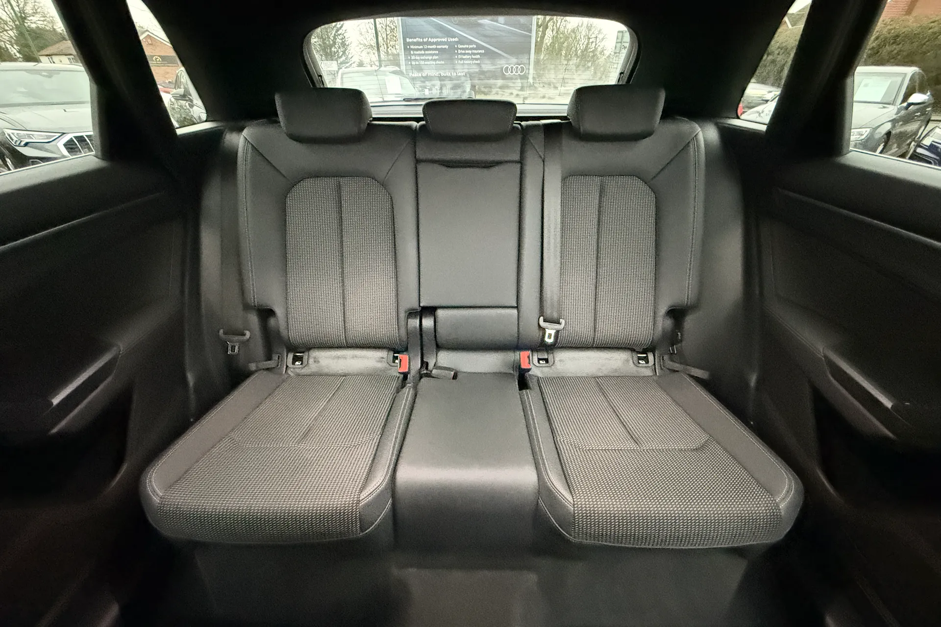 Audi Q3 thumbnail image number 34