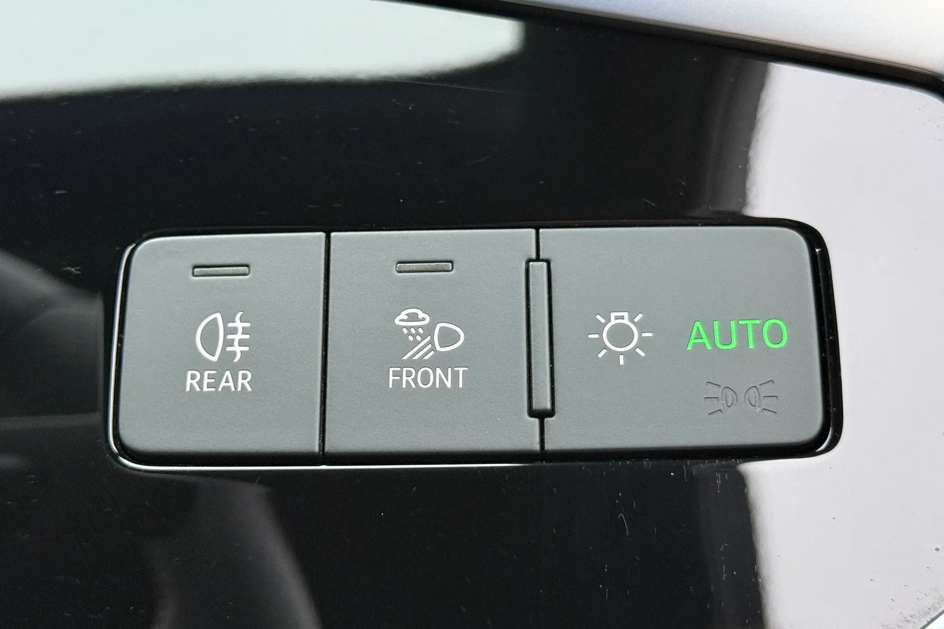 Audi Q3 thumbnail image number 19