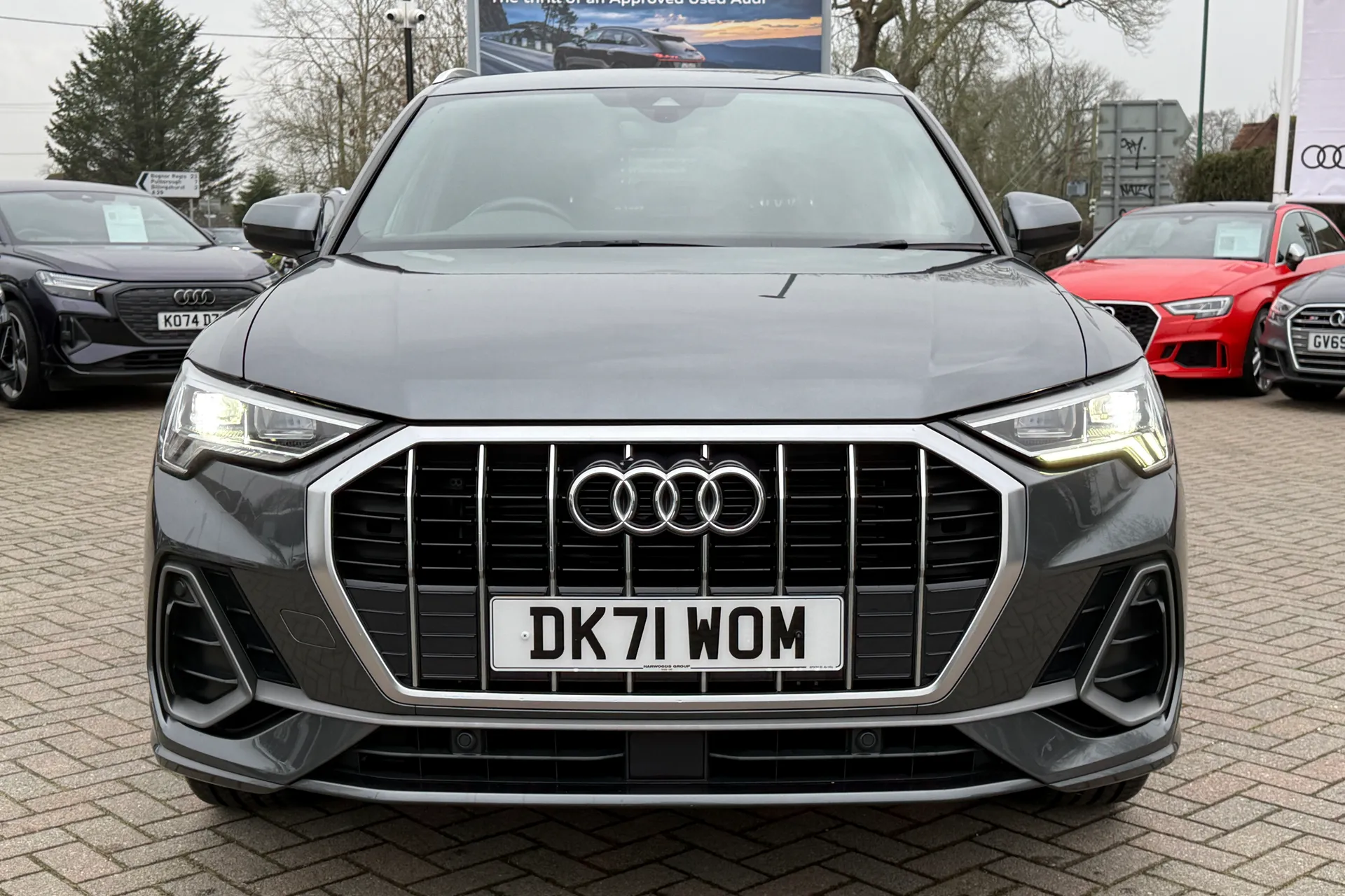 Audi Q3 thumbnail image number 21