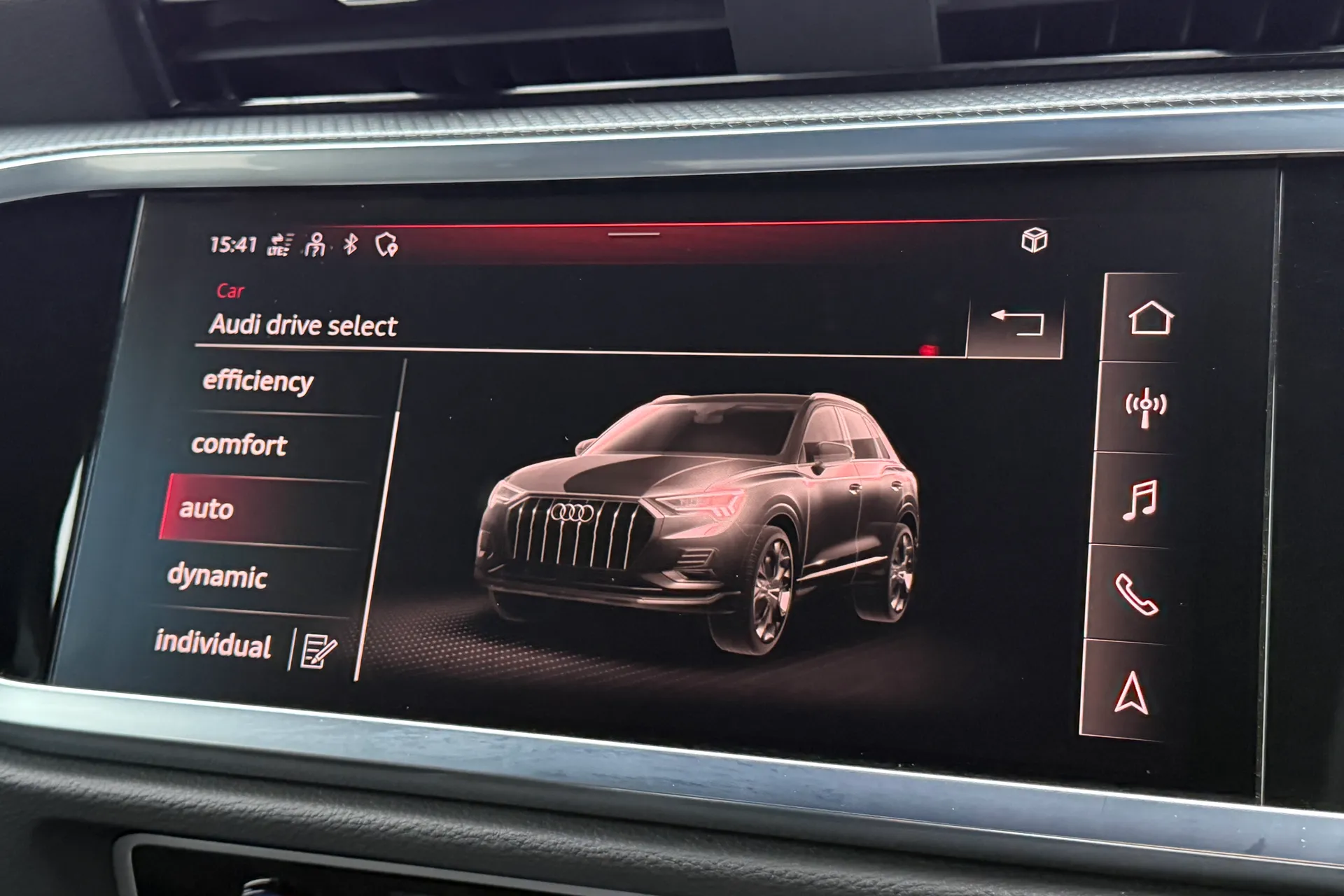 Audi Q3 thumbnail image number 7