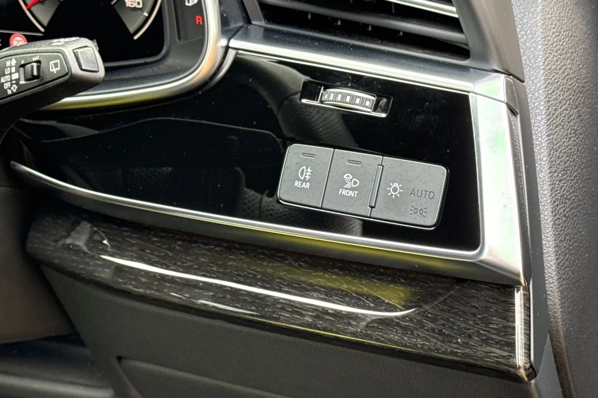 Audi Q7 thumbnail image number 50