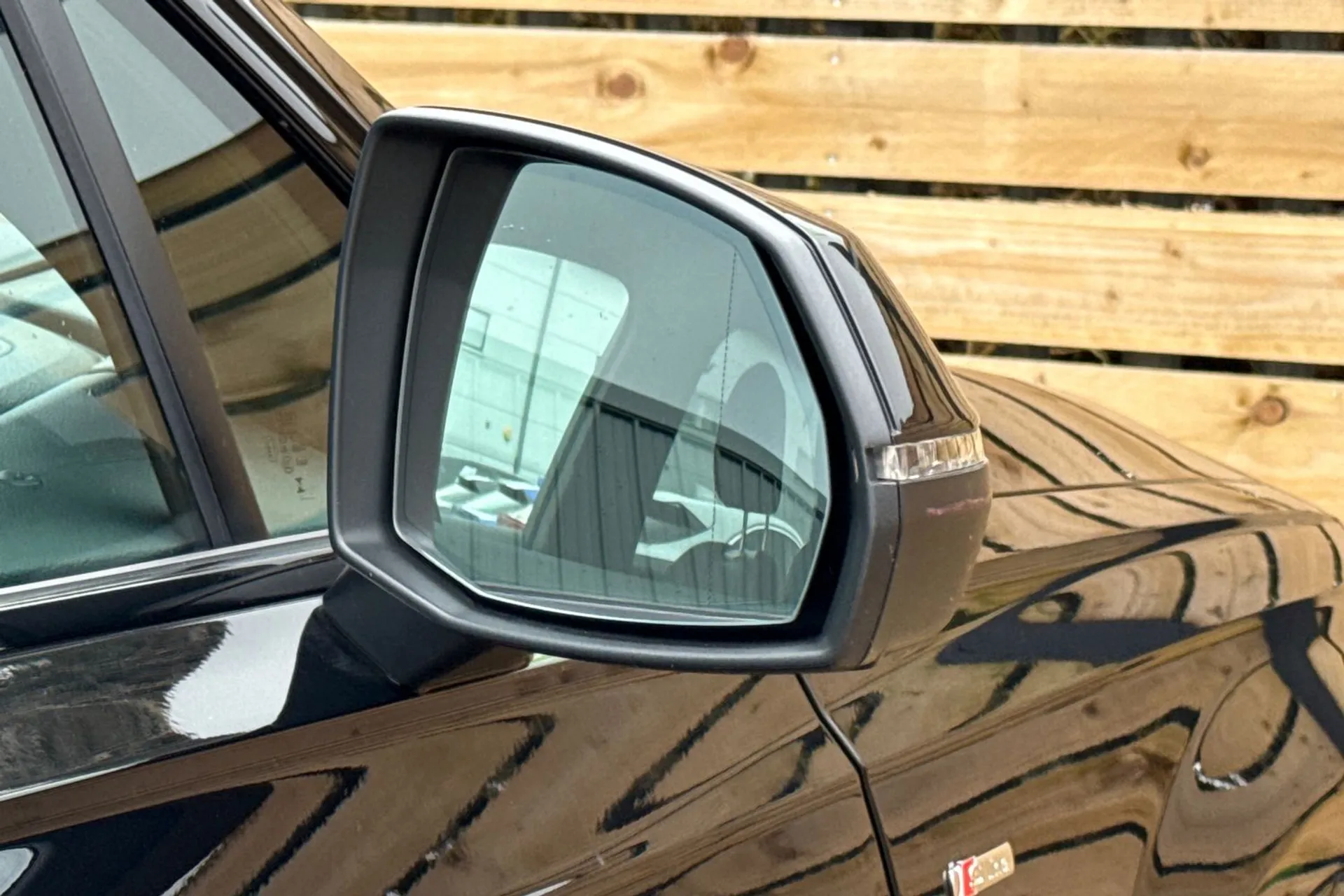 Audi Q7 thumbnail image number 43