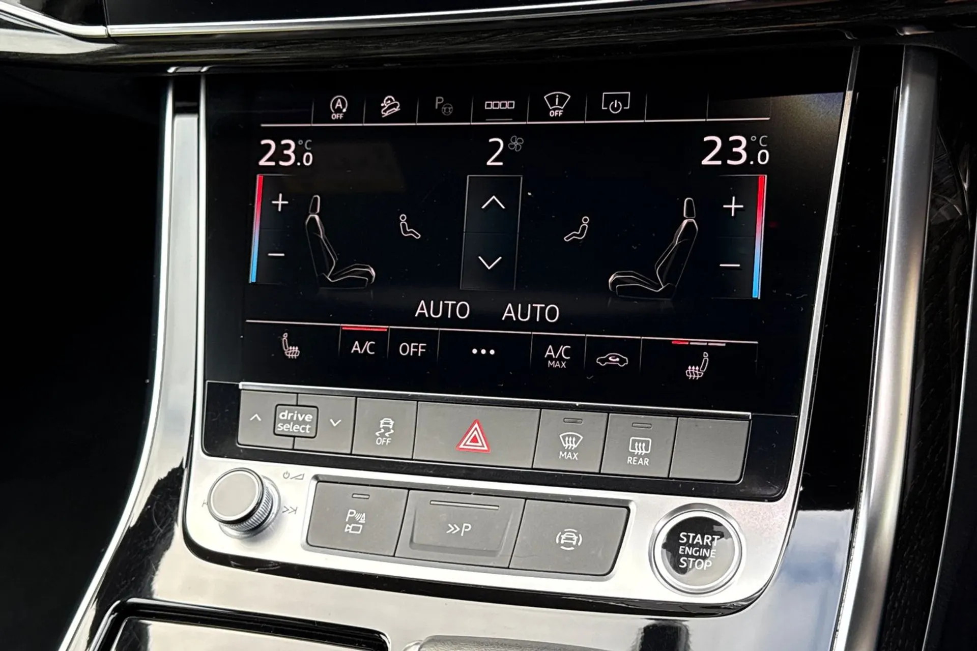 Audi Q7 thumbnail image number 39