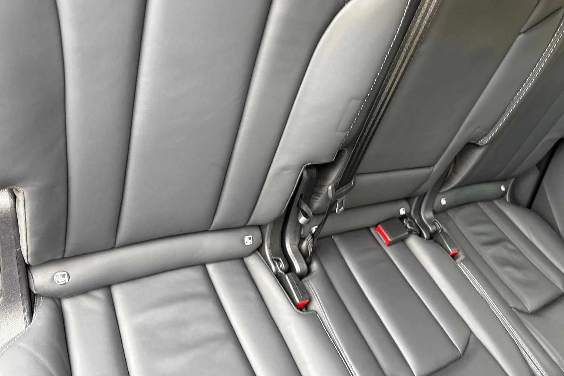 Audi Q7 thumbnail image number 25