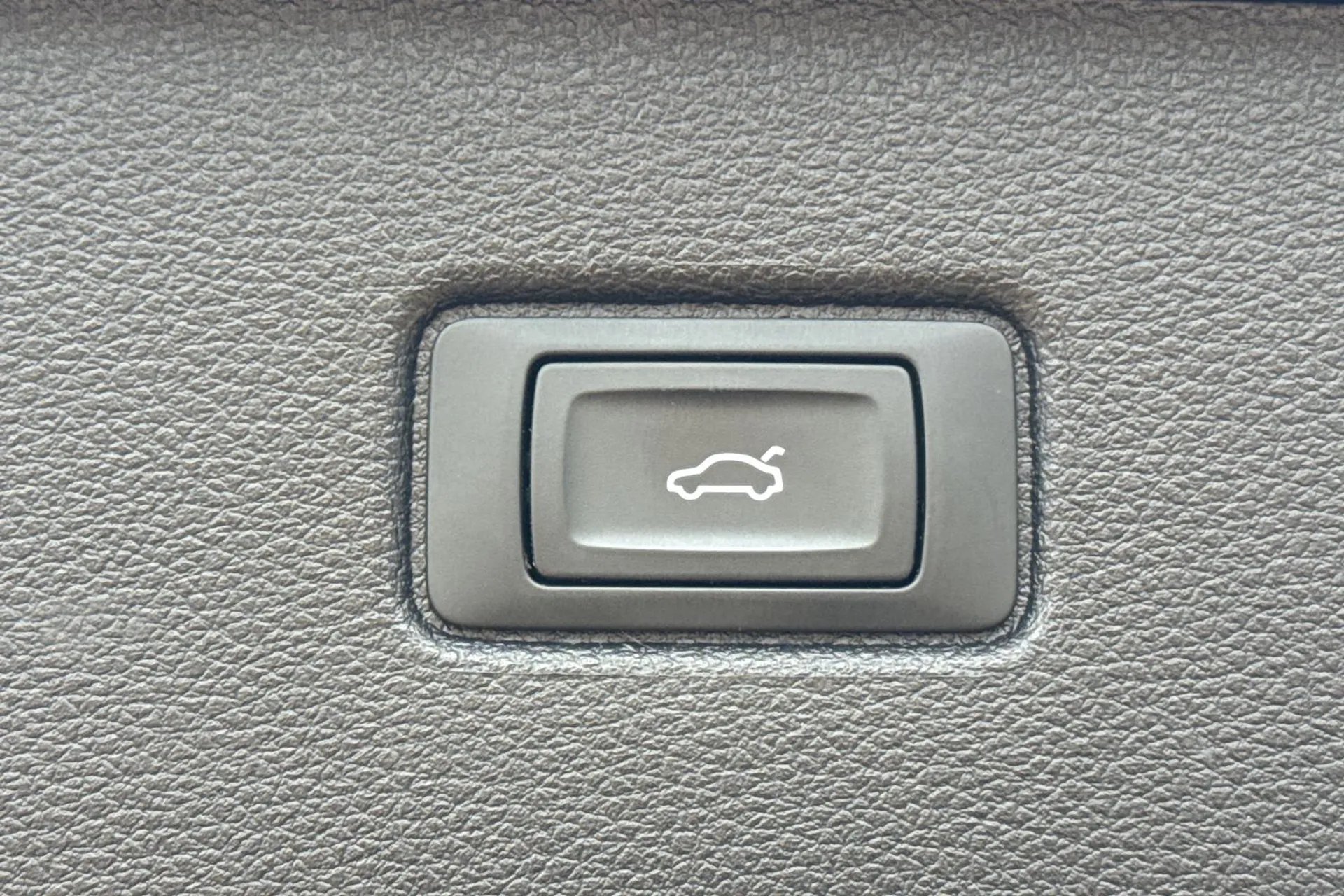 Audi Q7 thumbnail image number 21