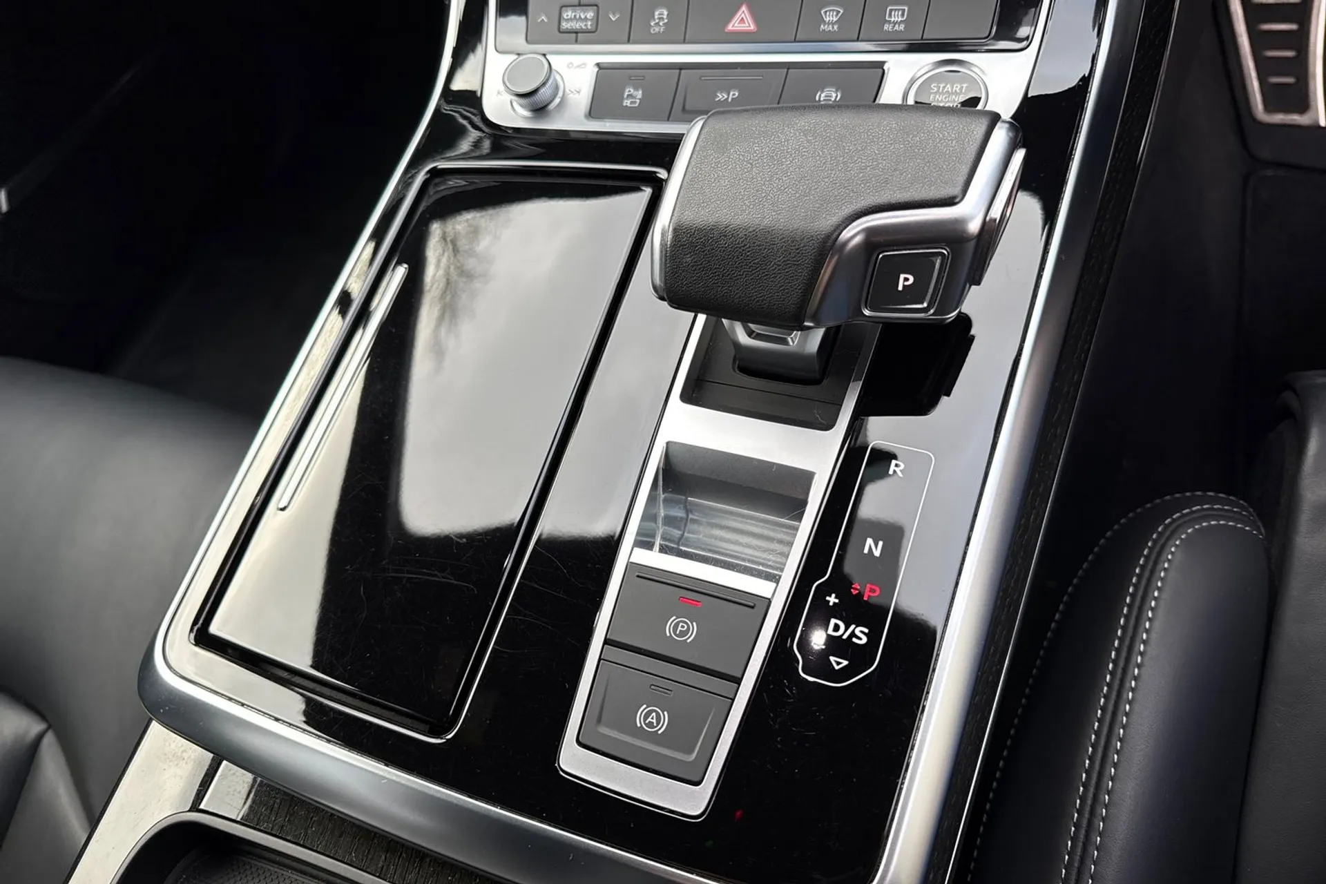 Audi Q7 thumbnail image number 45