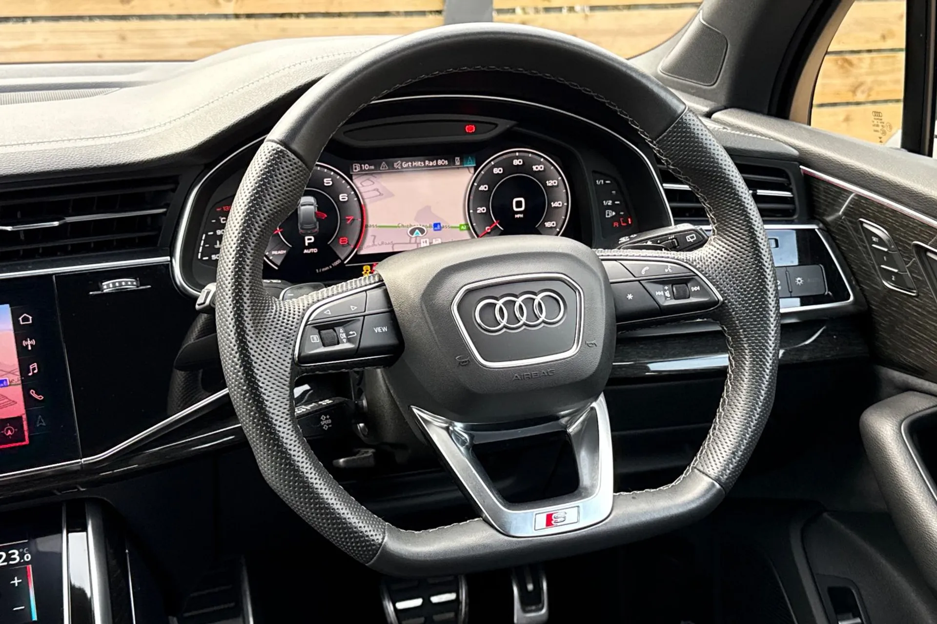 Audi Q7 thumbnail image number 35