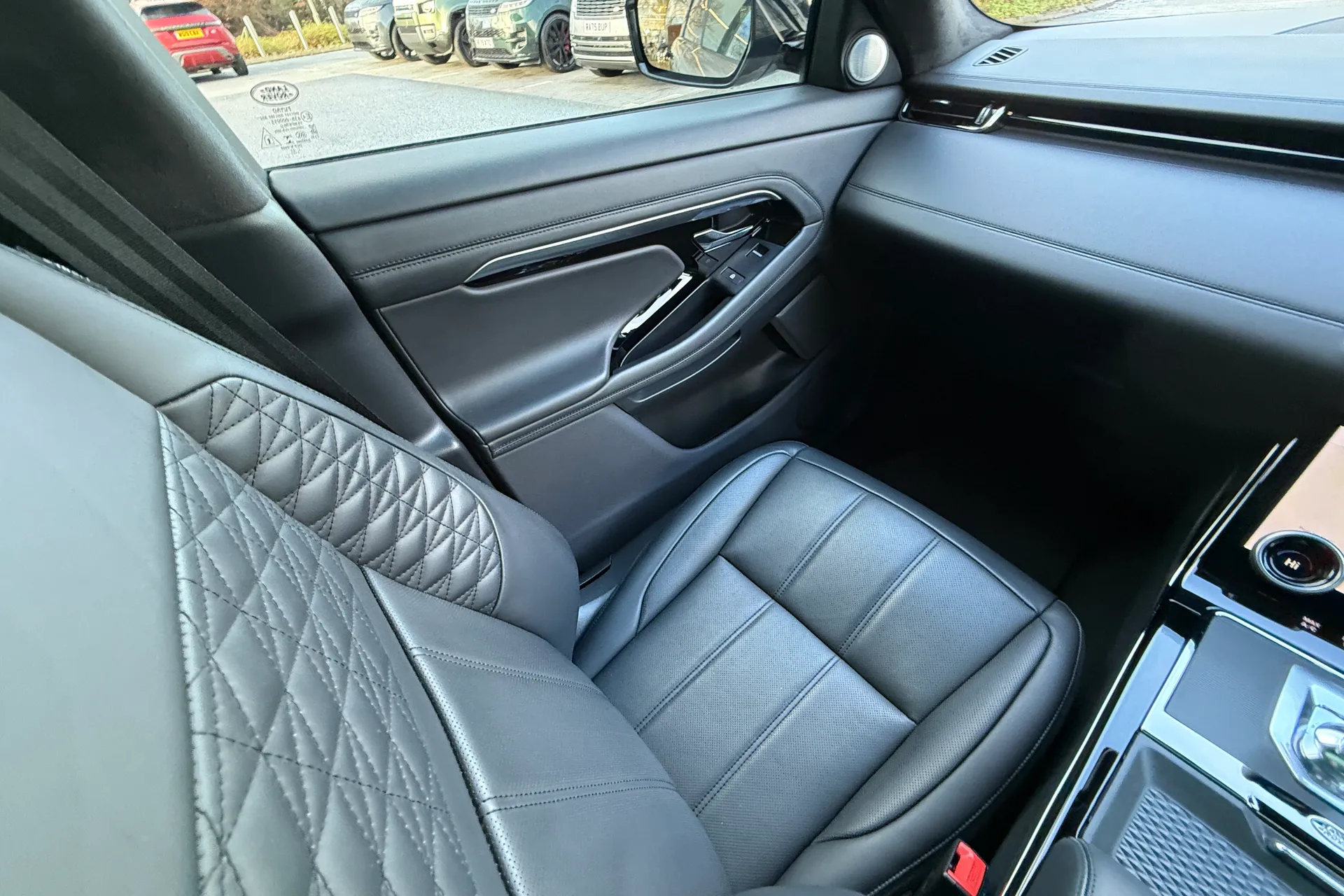 LAND ROVER RANGE ROVER EVOQUE thumbnail image number 12