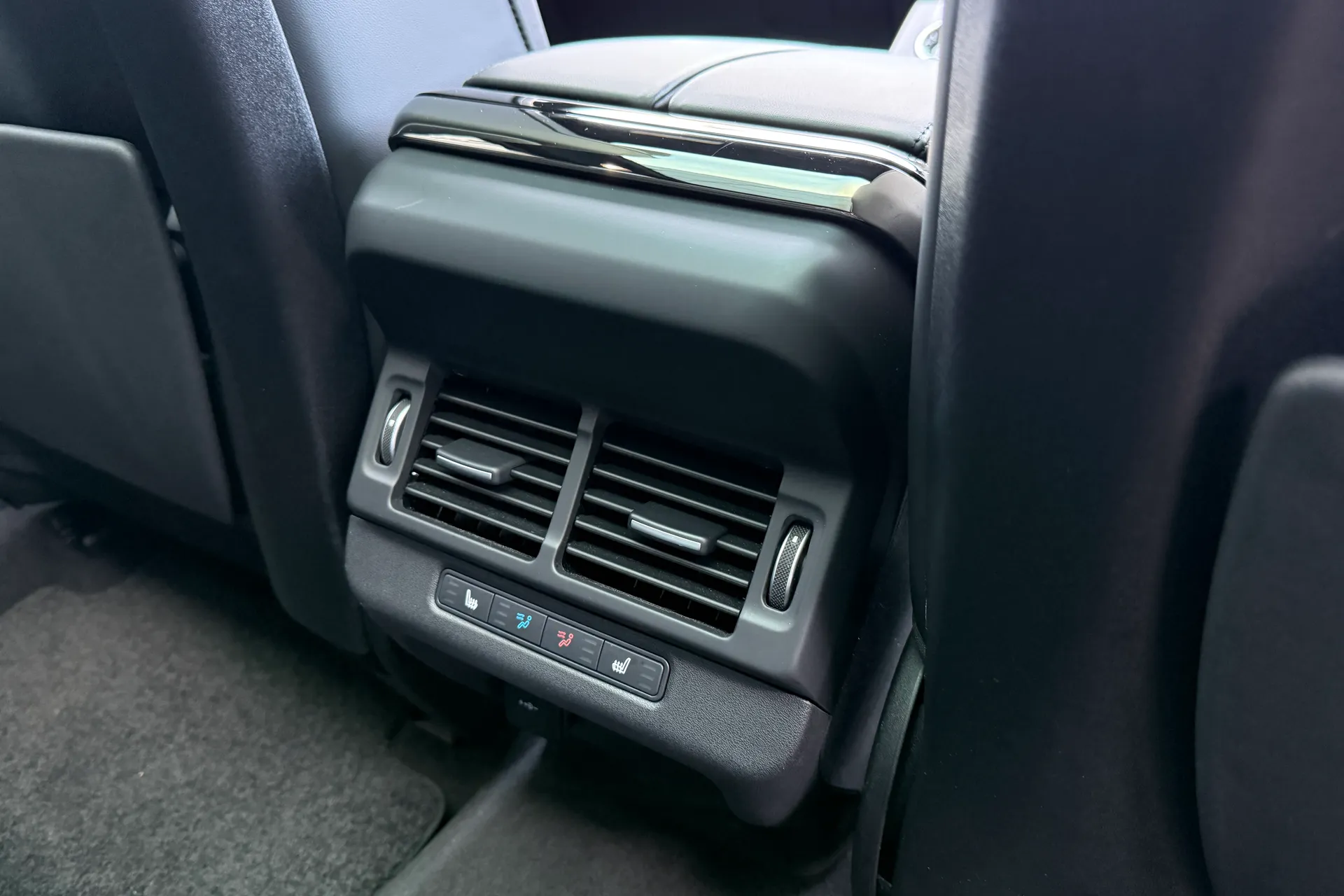 LAND ROVER RANGE ROVER EVOQUE thumbnail image number 35